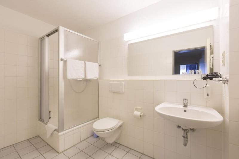Single Room photo 2