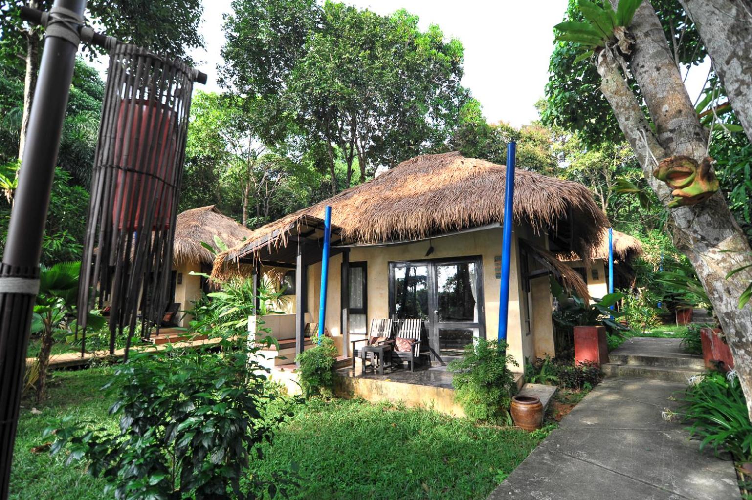 Bungalow with Garden View photo 3