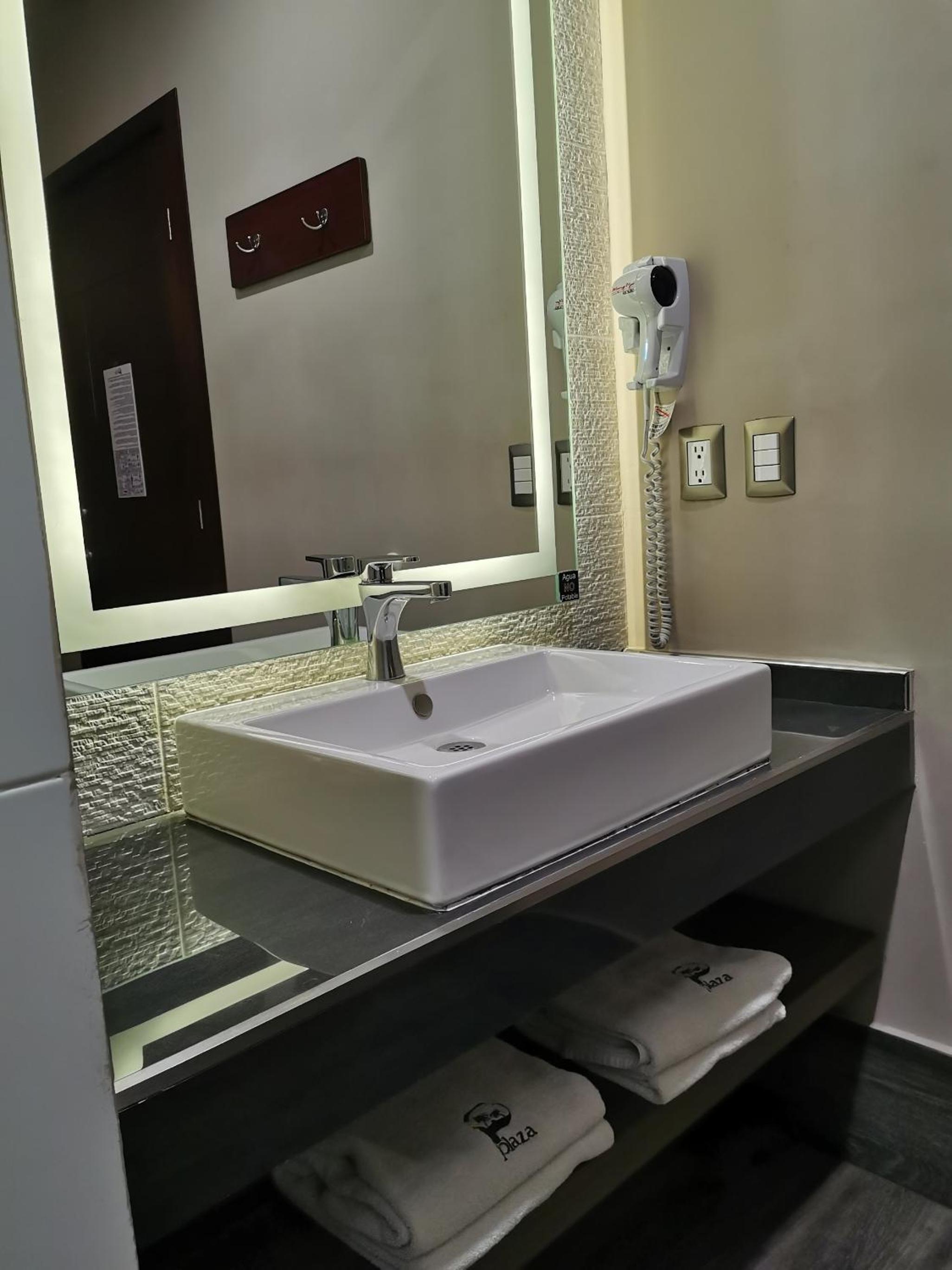 Double Room - Photo 4