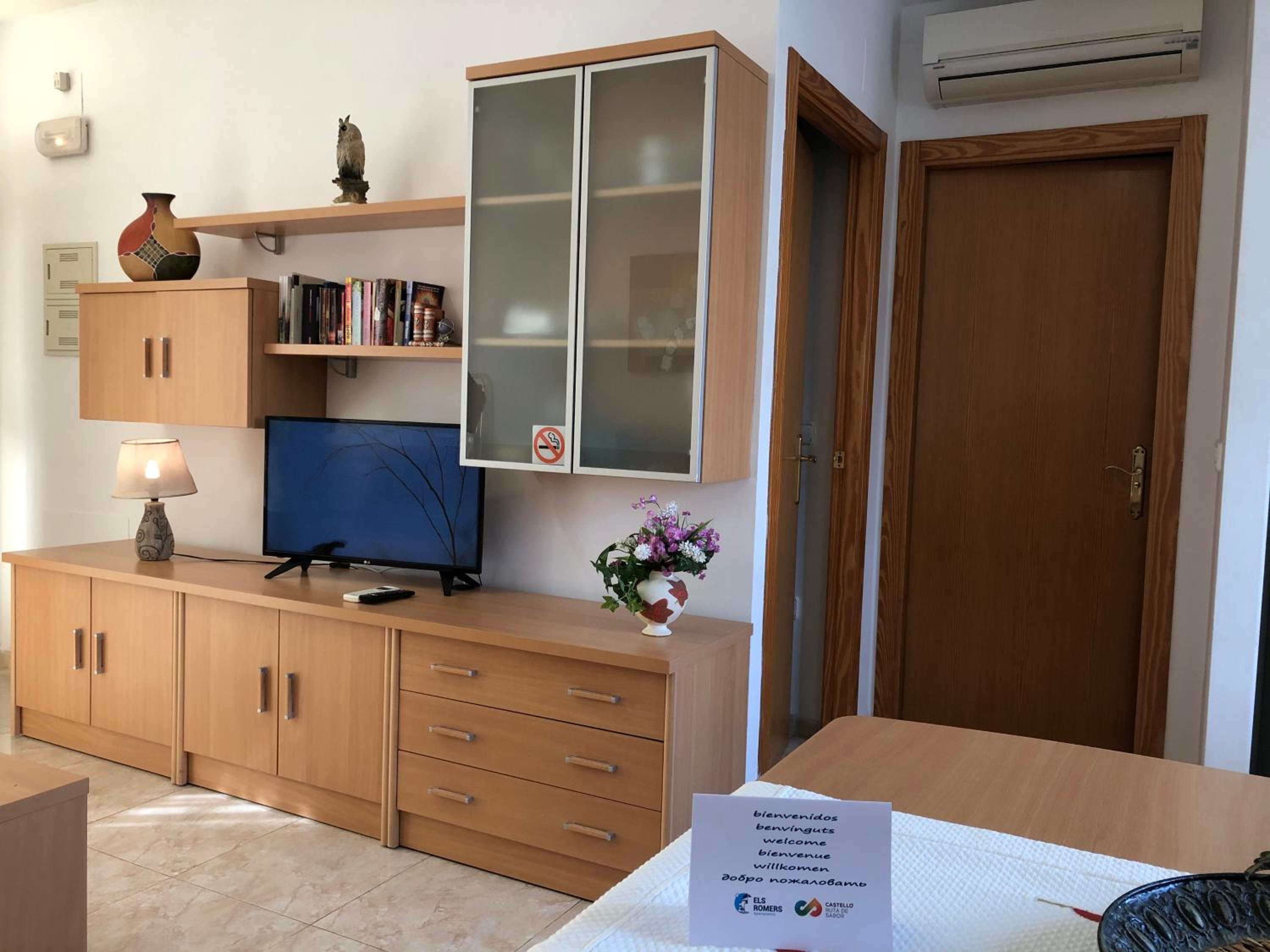 Apartamento de una habitación superior con estacionamiento (2 adultos + 2 niños)