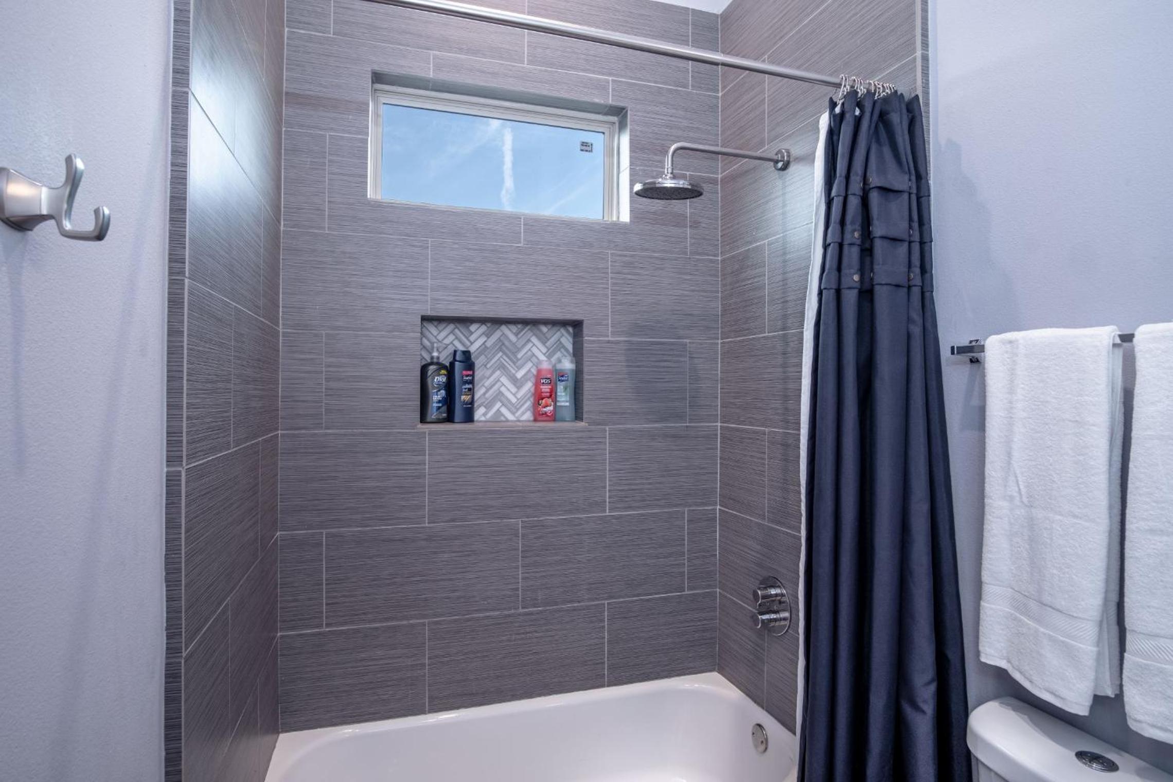 Three-Bedroom House - Photo 11