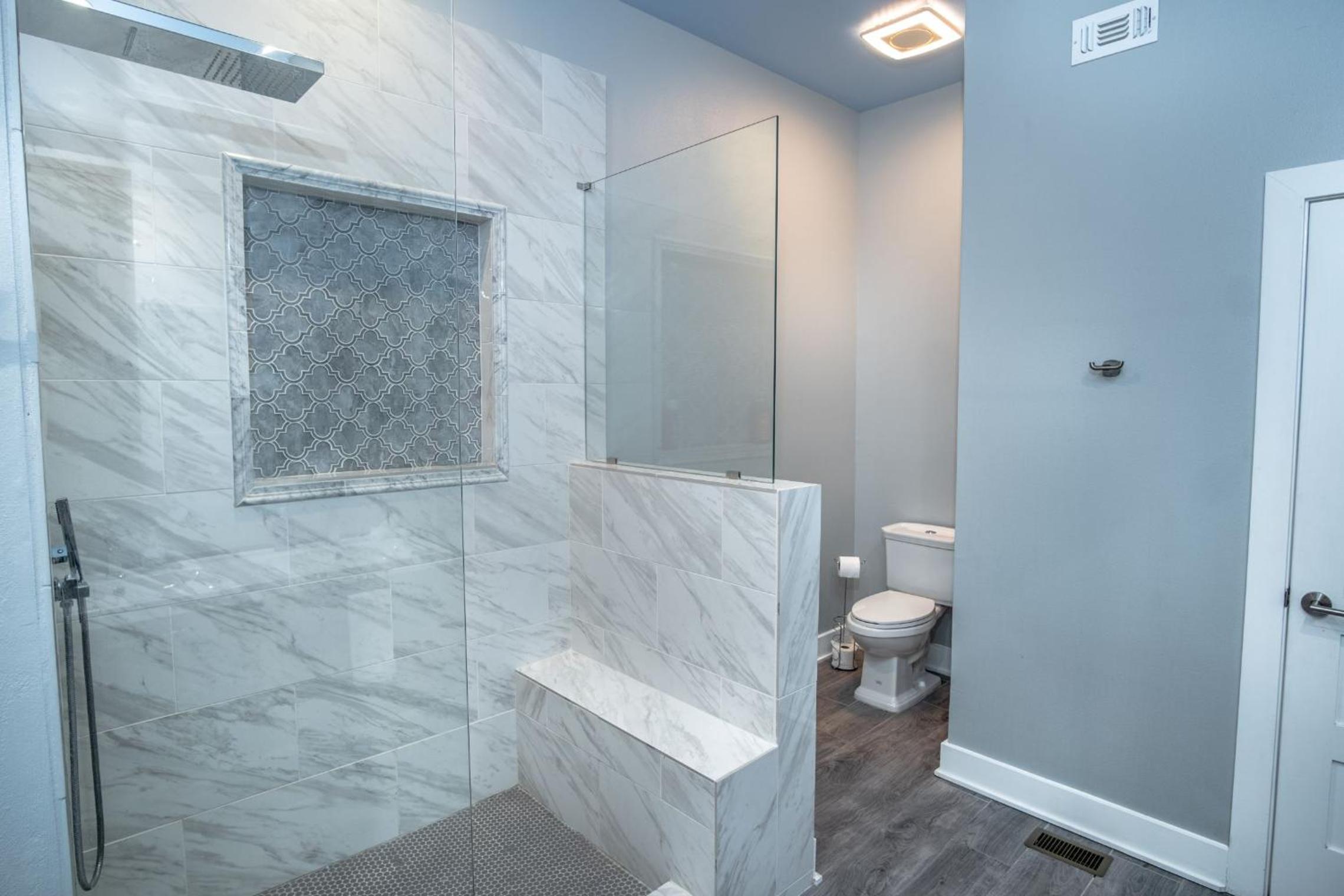 Three-Bedroom House - Photo 15