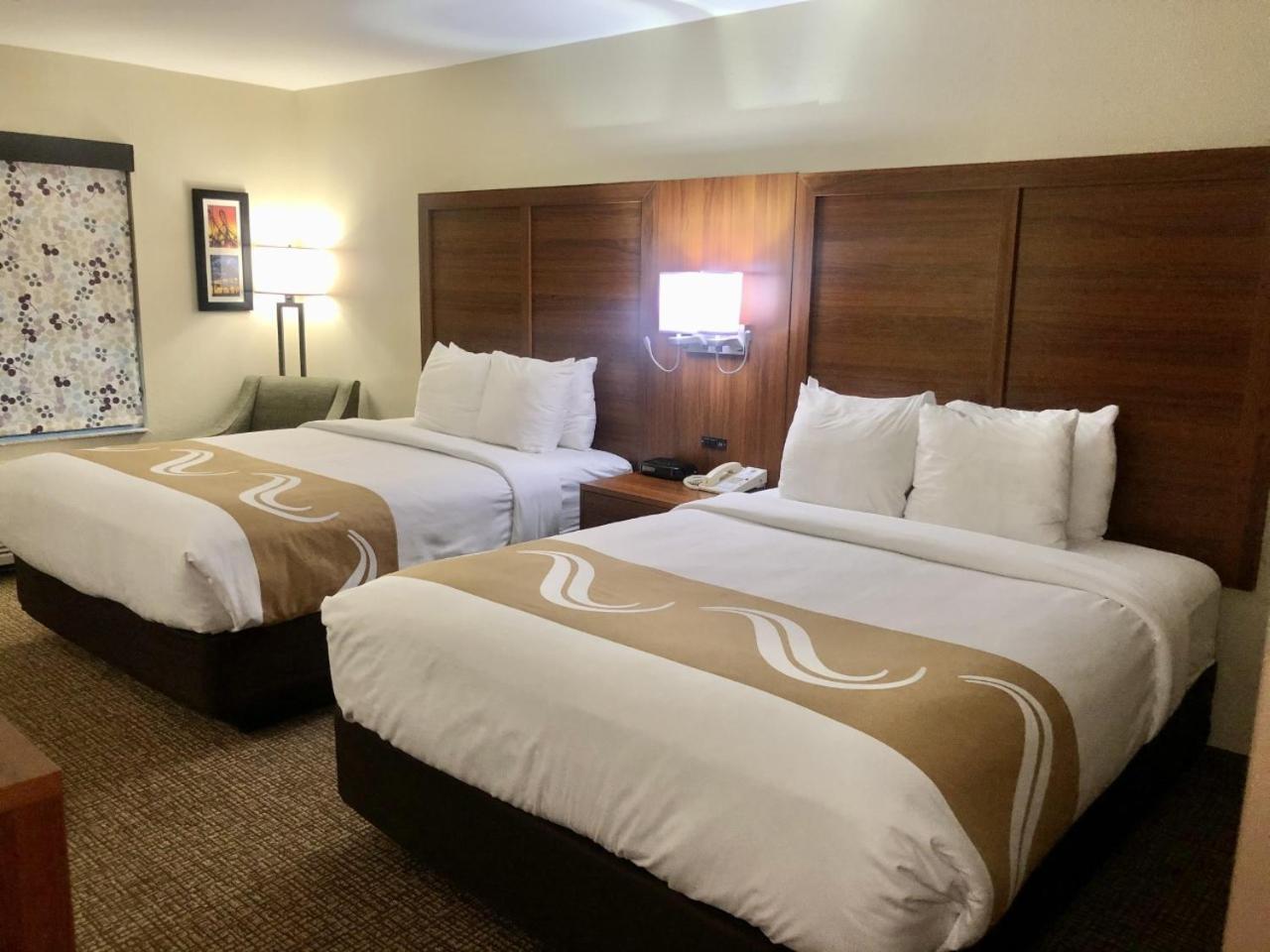 Standard Room, 2 Queen Beds, Non Smoking photo 2