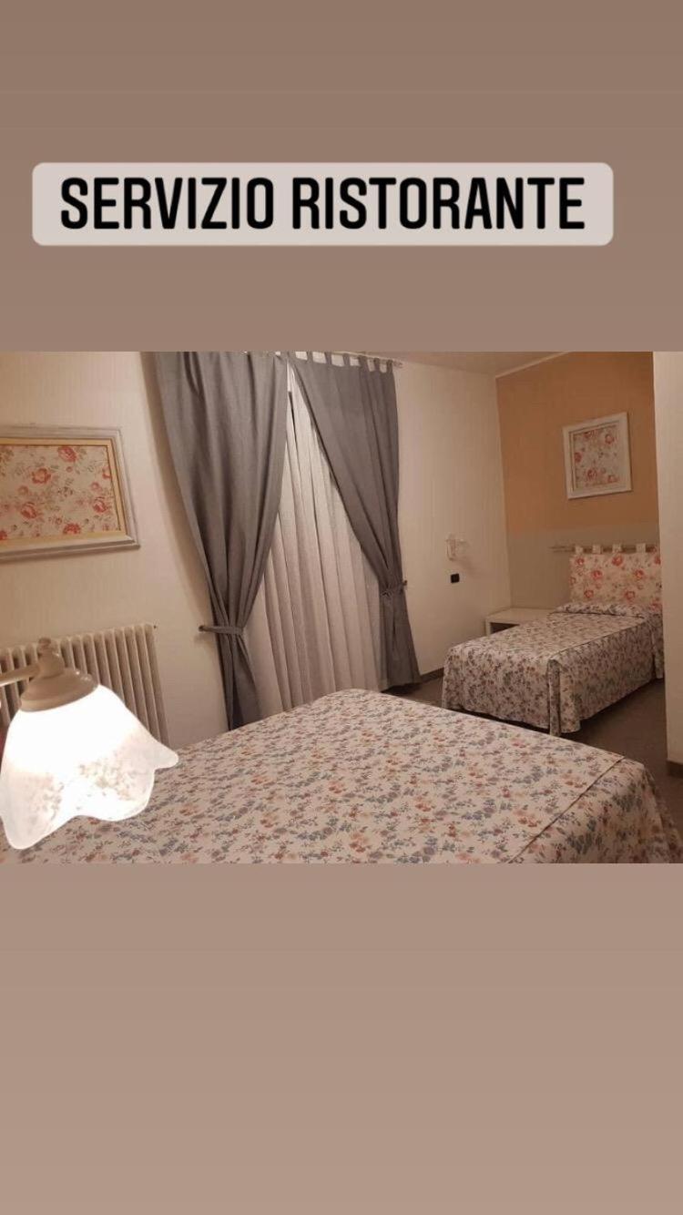 Double or Twin Room with Balcony photo 1