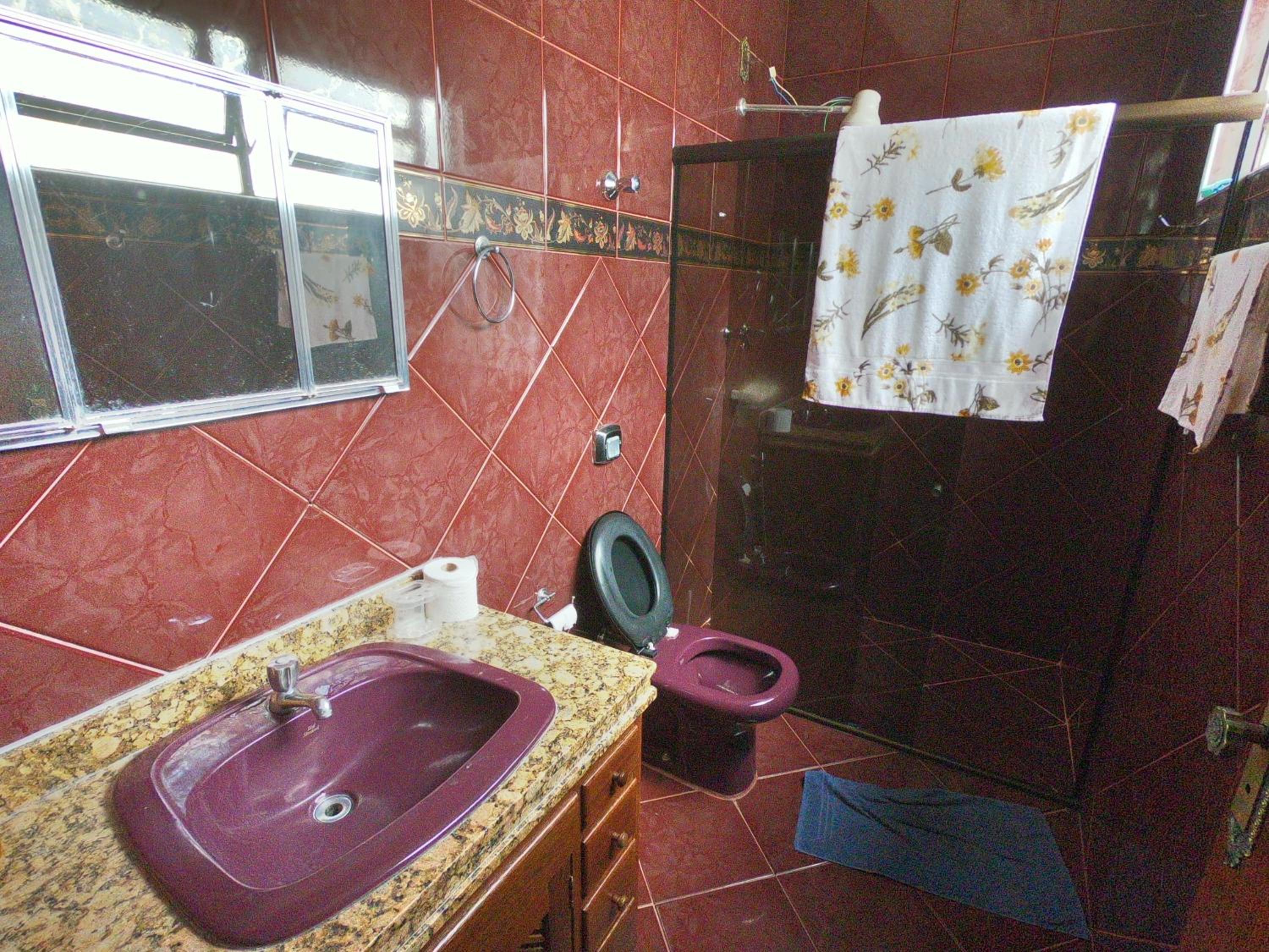 Three-Bedroom House photo 3