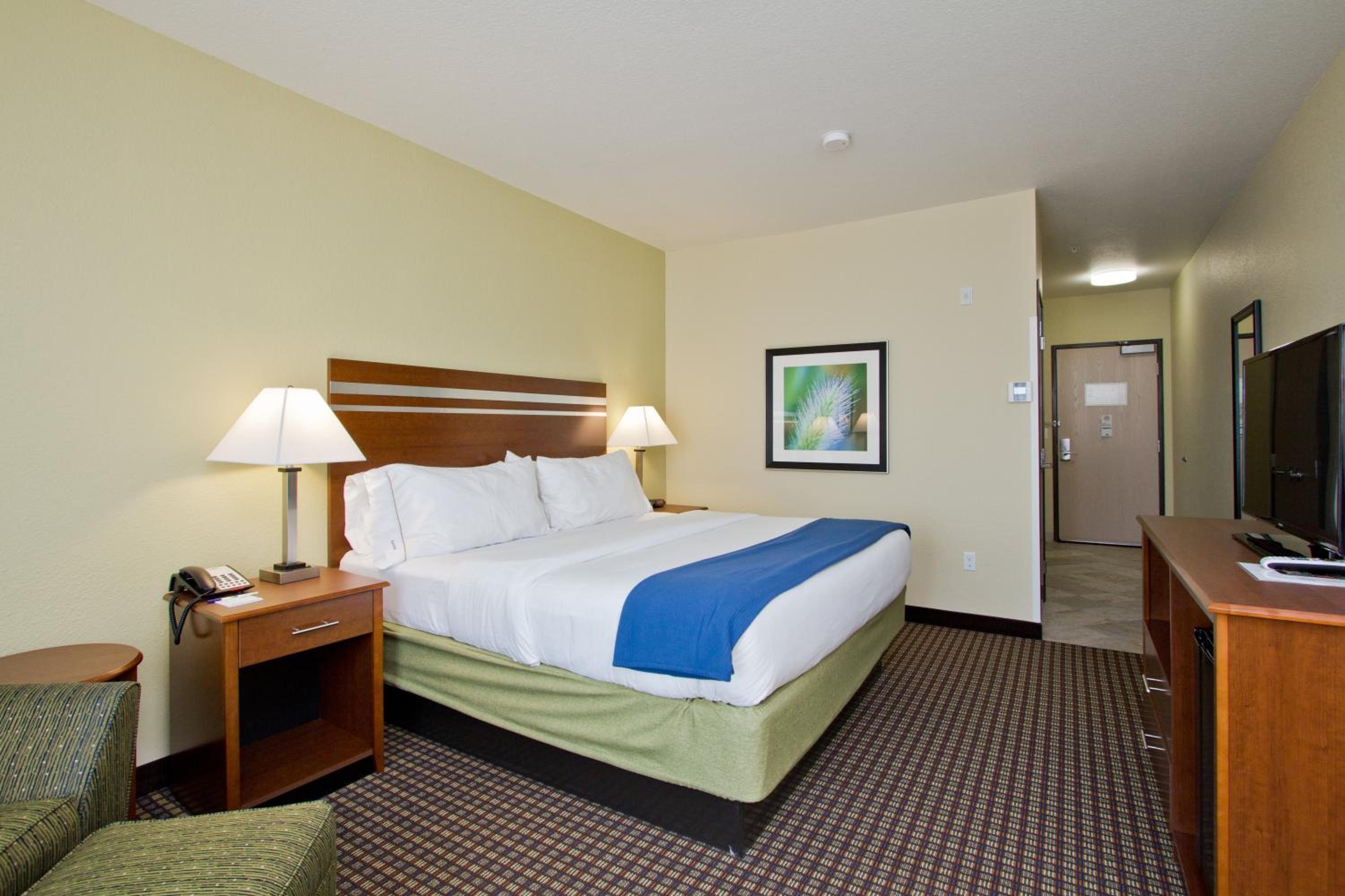 King Suite with Sofa Bed
