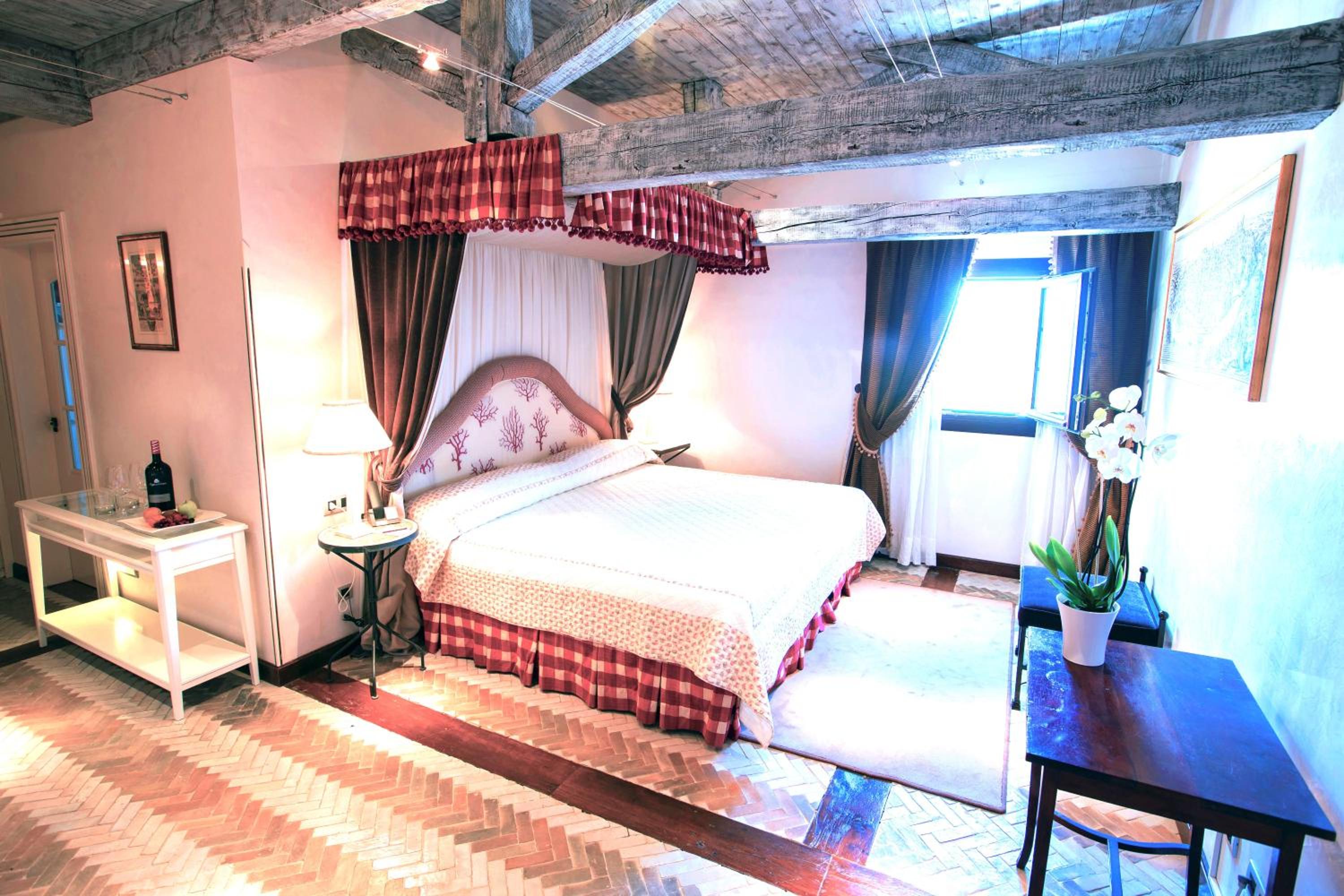 Executive Junior Suite - Photo 7