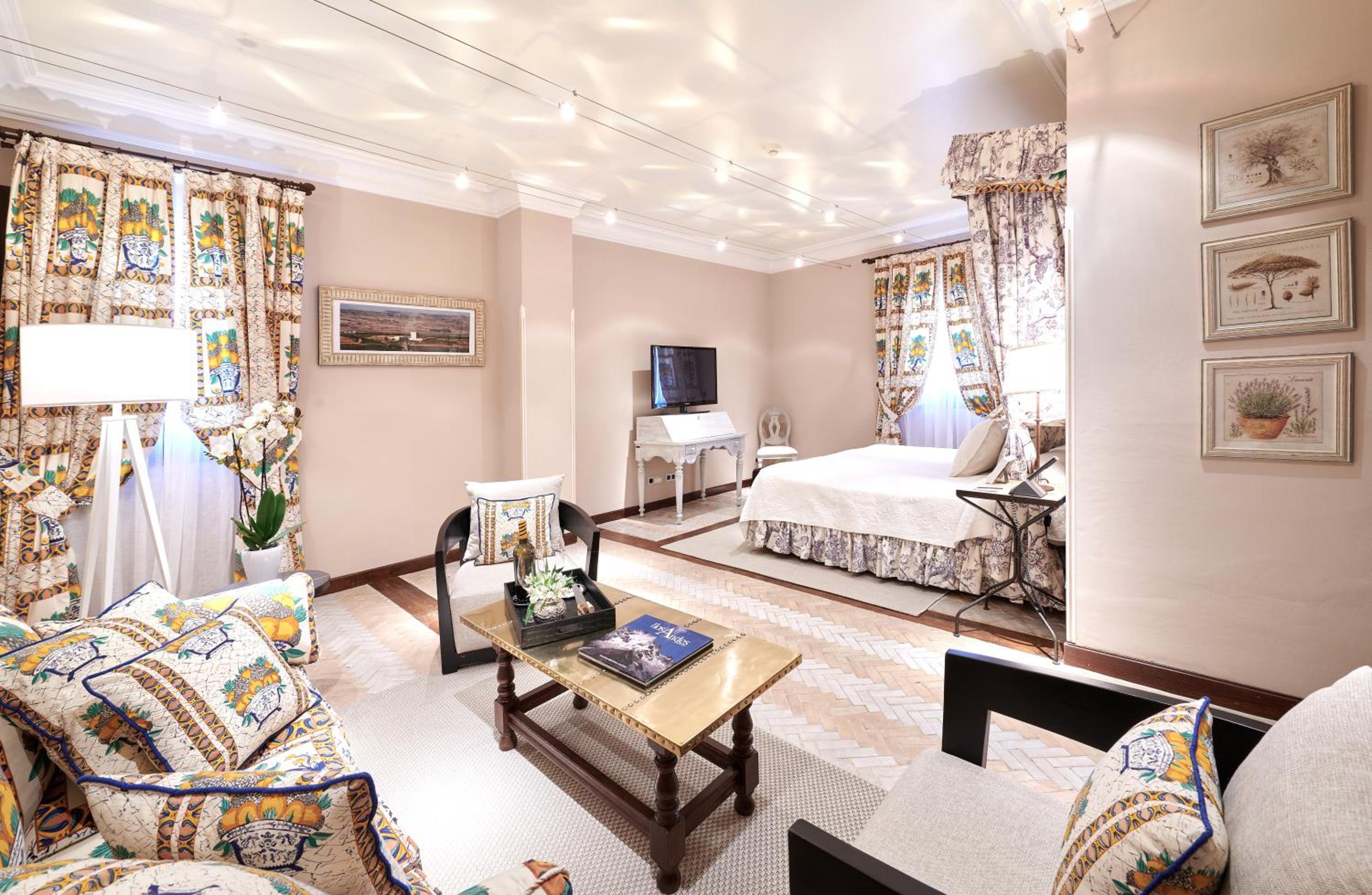 Executive Junior Suite - Photo 6
