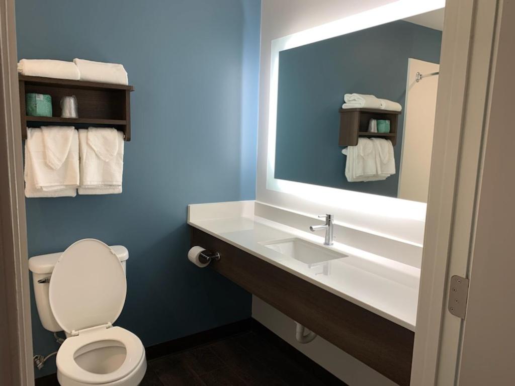 Single Room With Bathroom