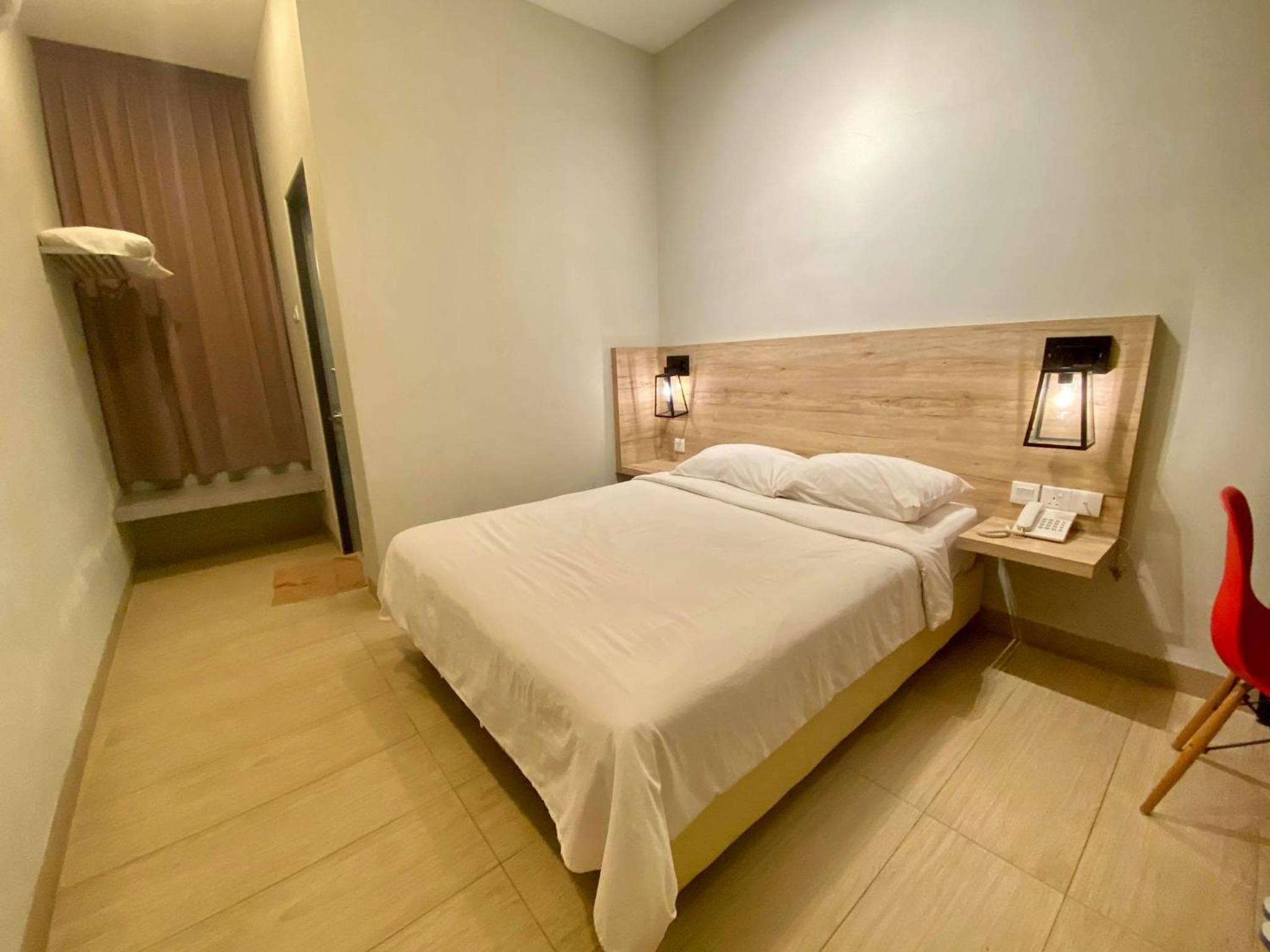Queen Room