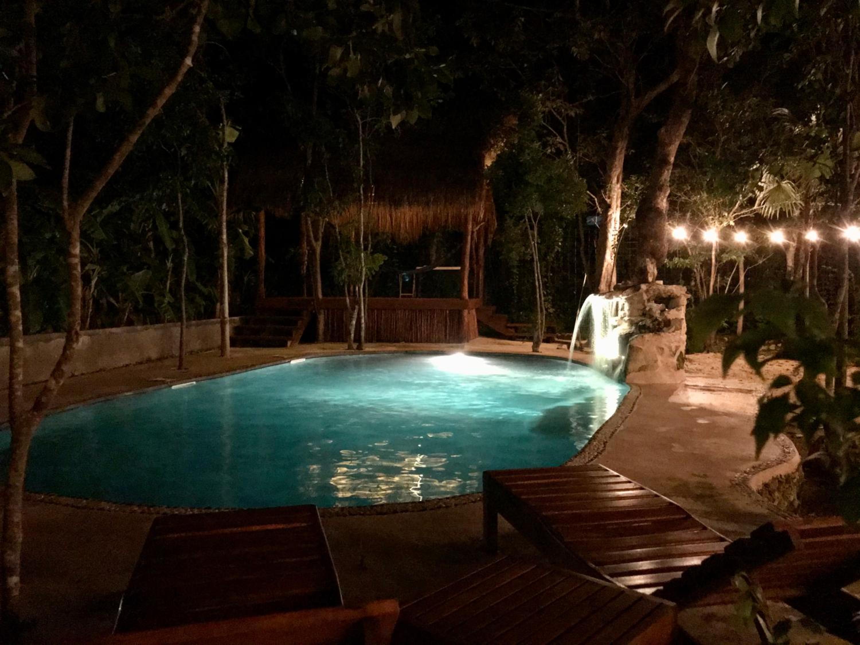 Bungalow with Fan - Photo 7