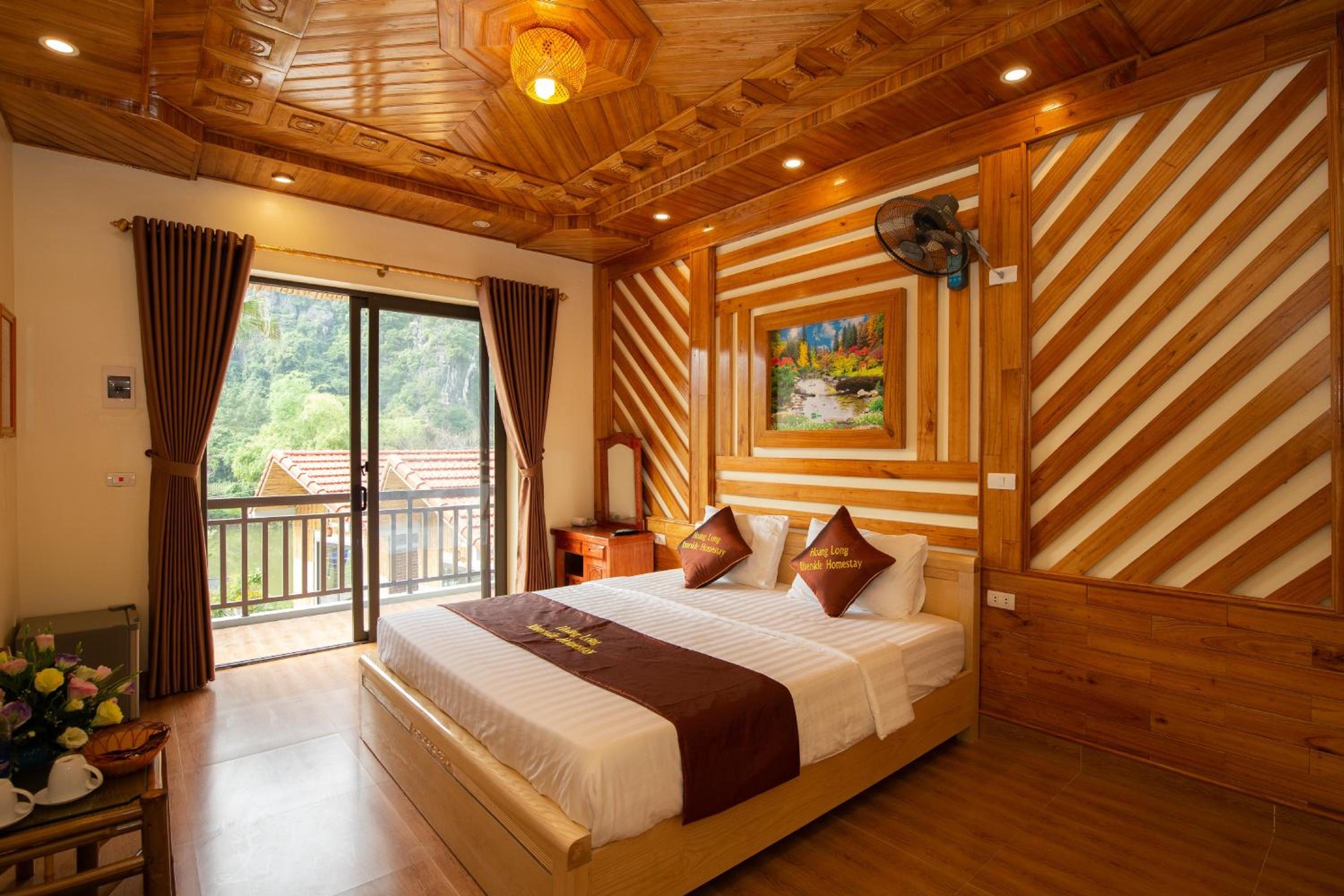 Double Room with Mountain View