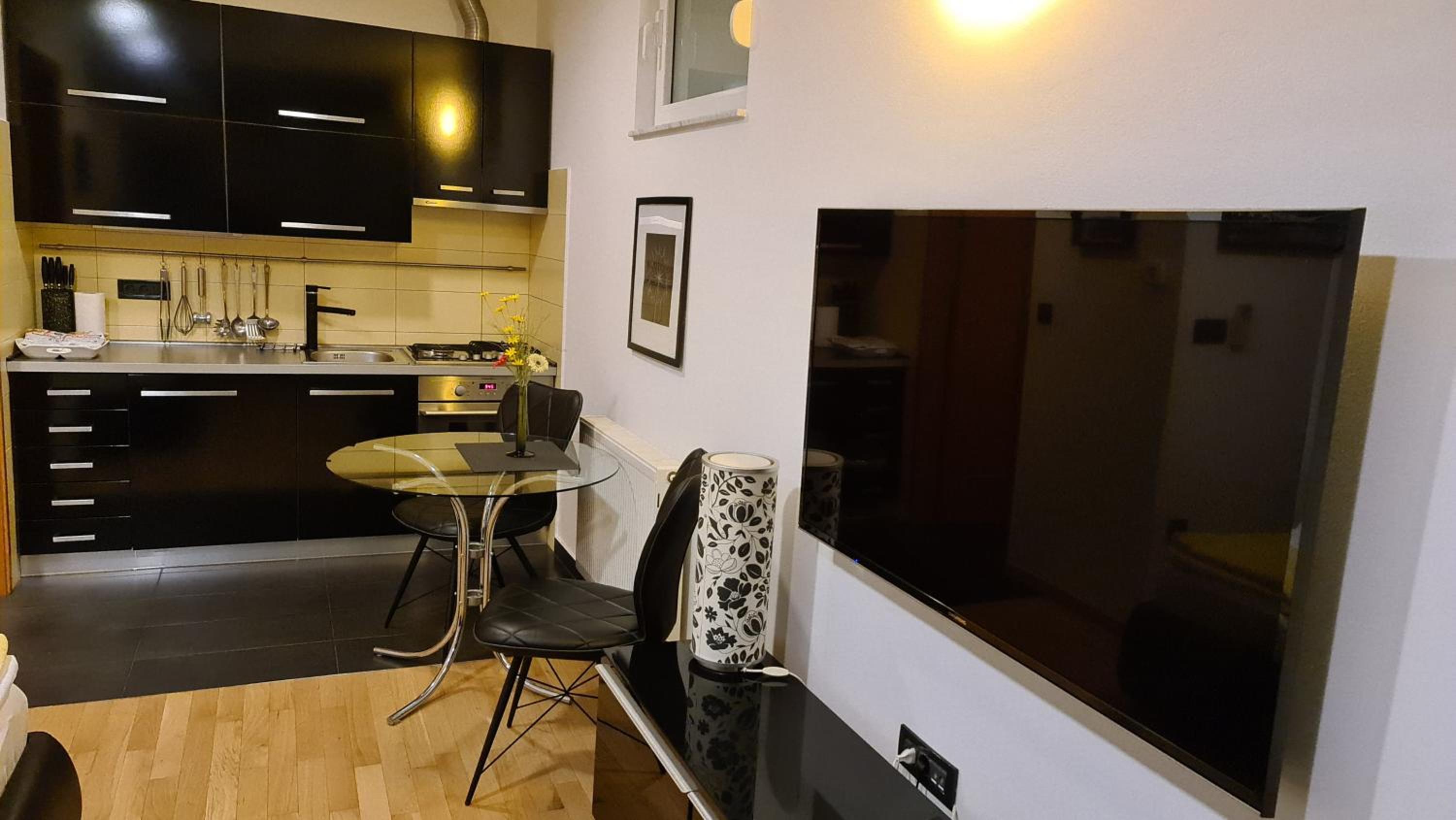 Studio with Terrace - Photo 7