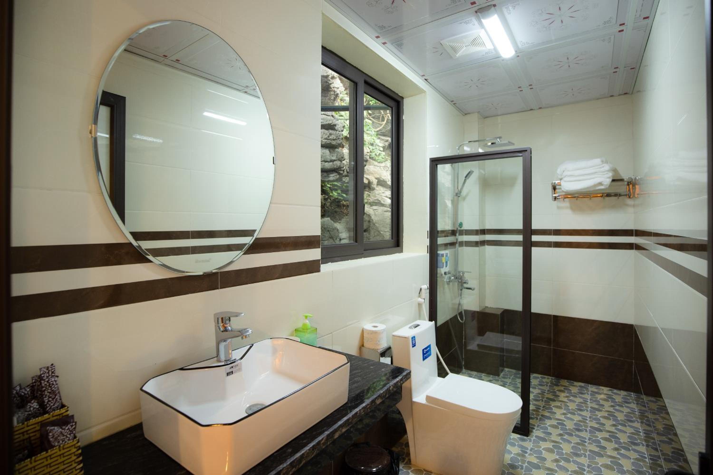 Quadruple Room with Mountain View photo 1