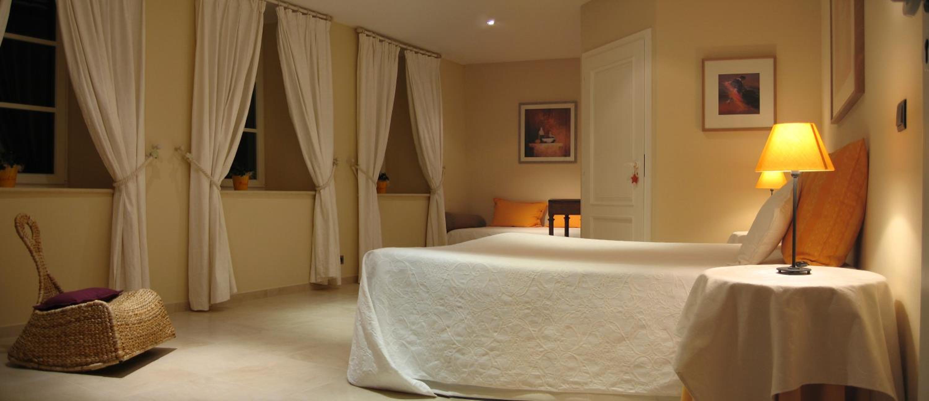 Superior Suite - Photo 2