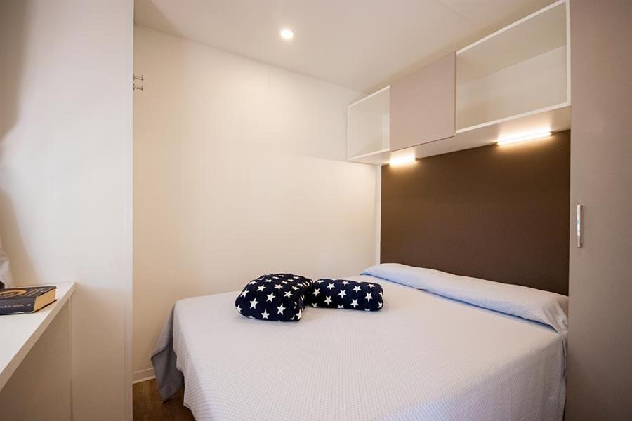 Mobile Home Deluxe - Photo 3