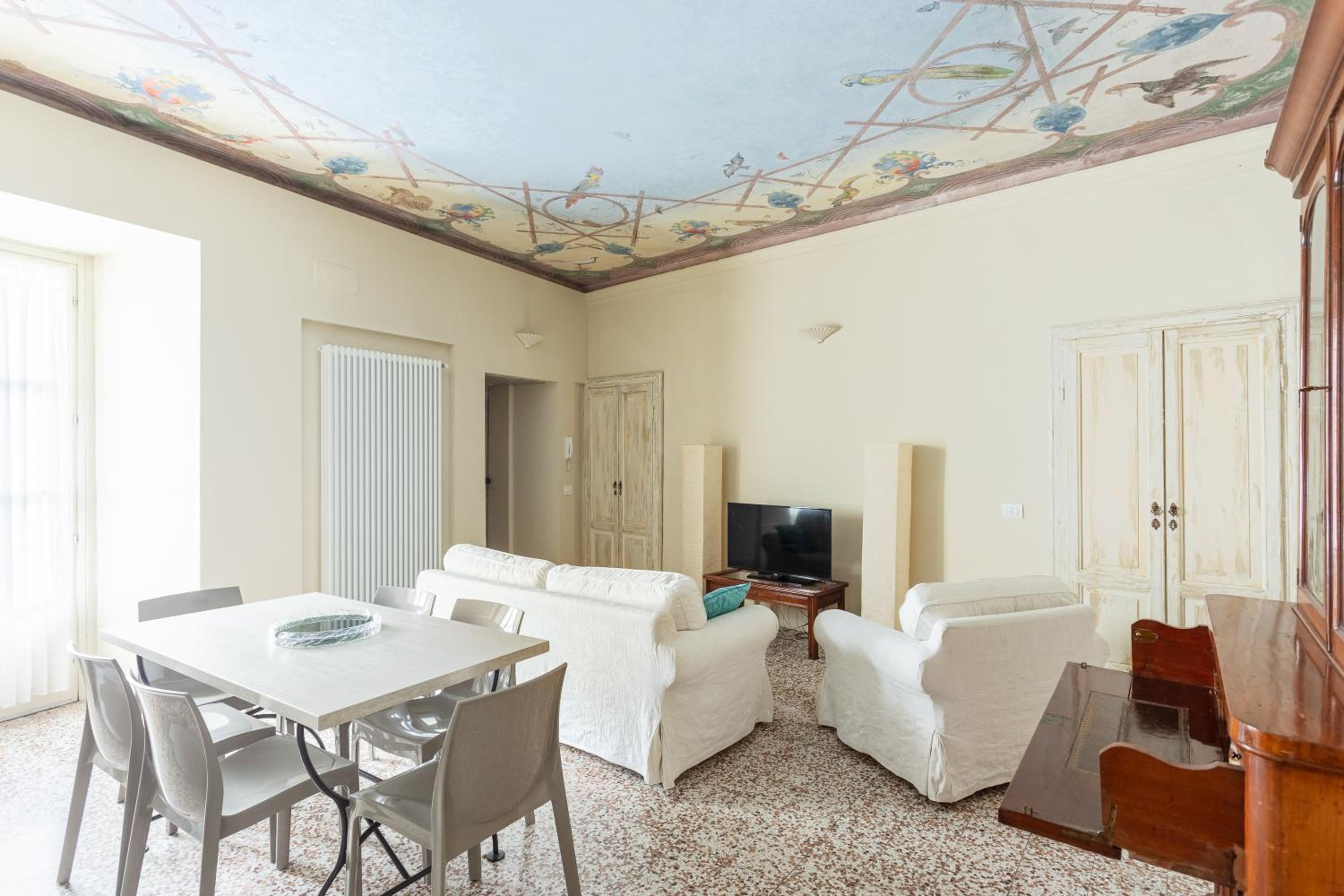 Superior Apartment