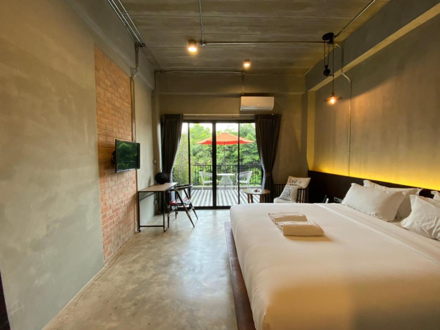 Deluxe Double Room with Balcony