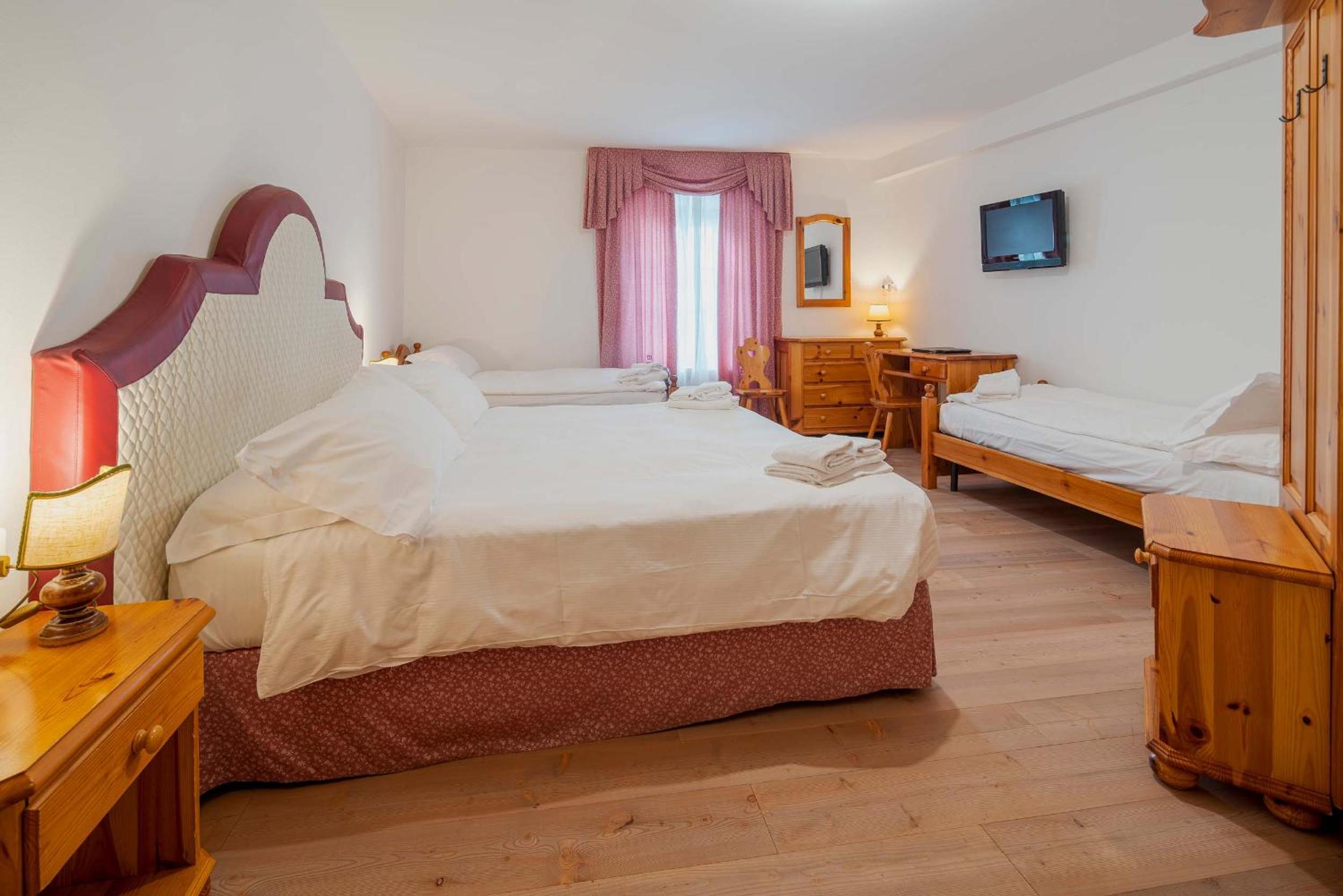 Quadruple Room photo 2