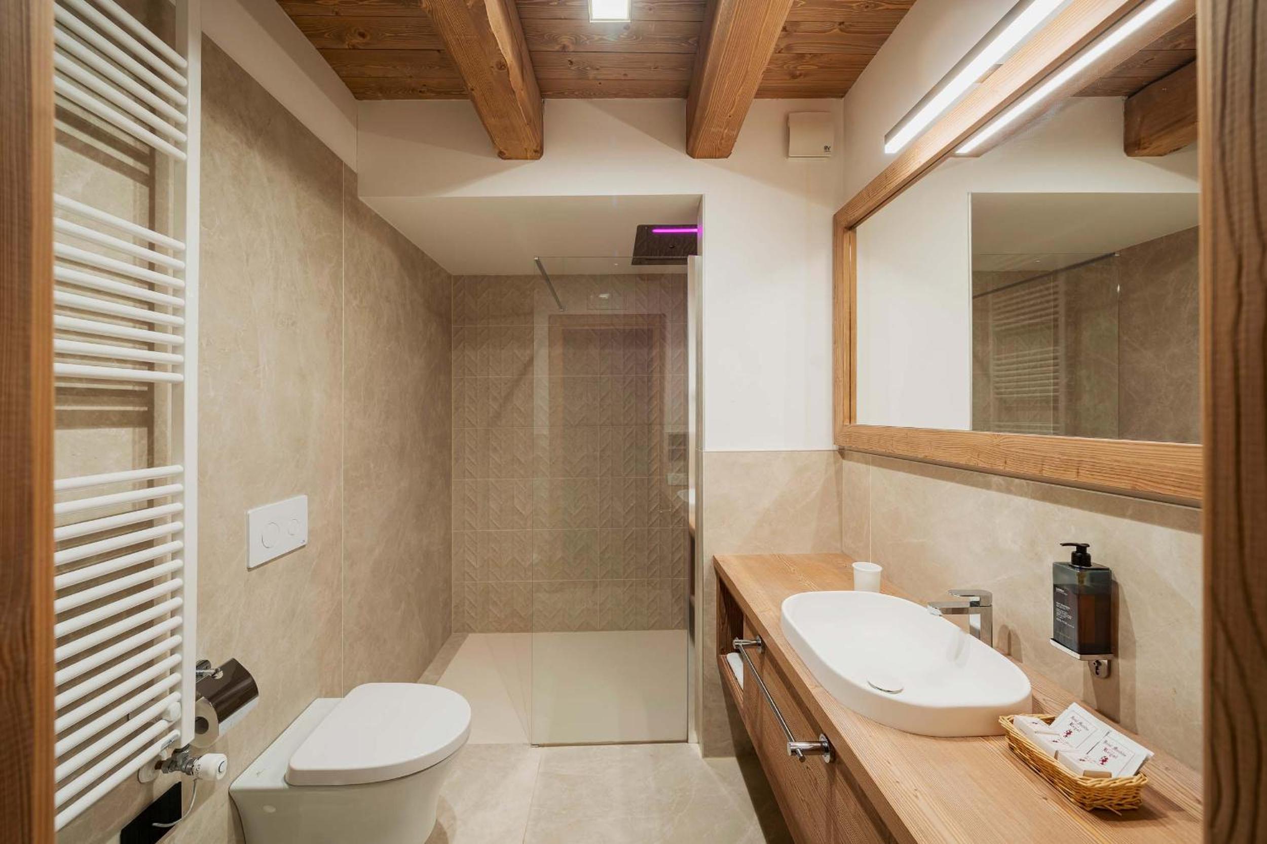 Royal Suite photo 2
