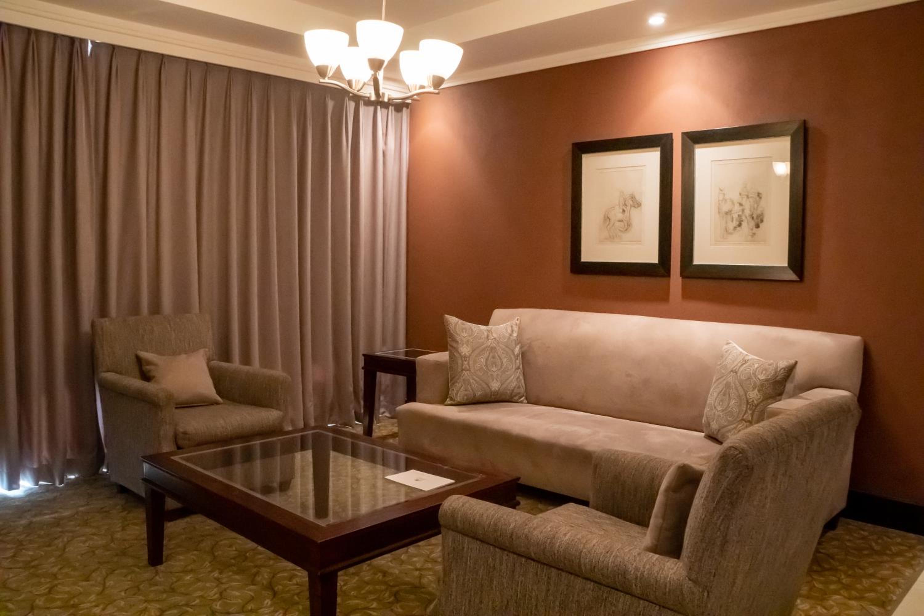 Two-Bedroom Apartment Luxury photo 2