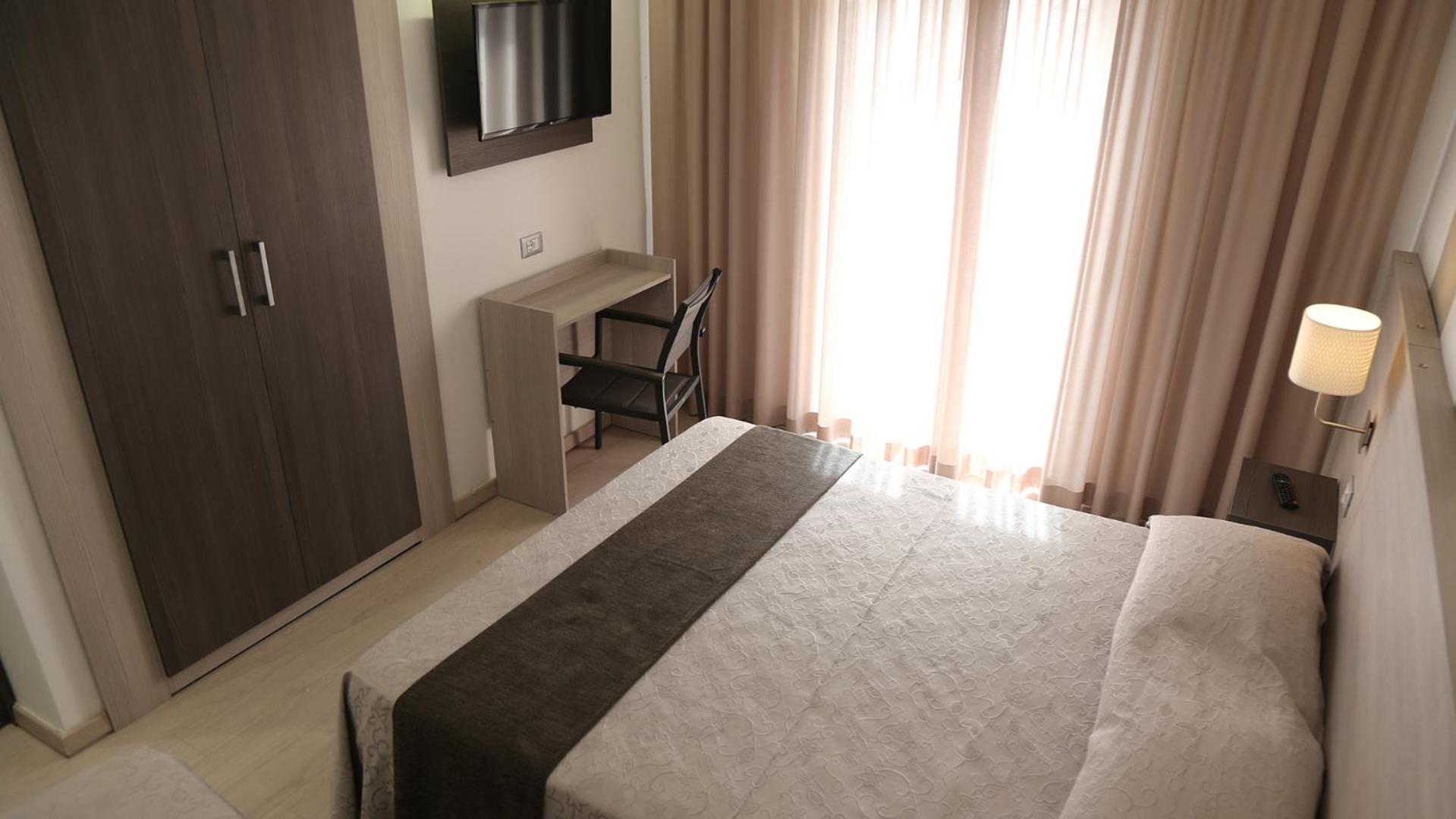 Superior Double or Twin Room photo 3