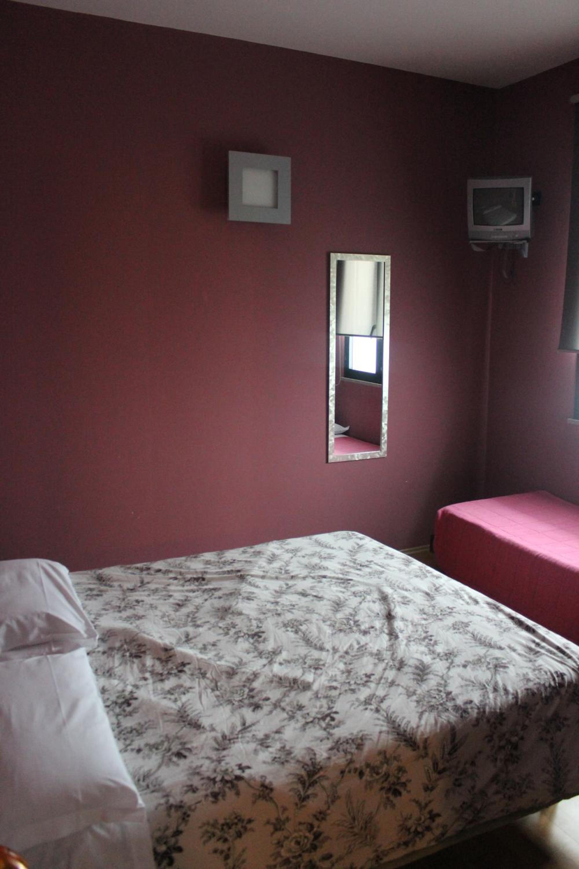 Triple Room - Photo 1