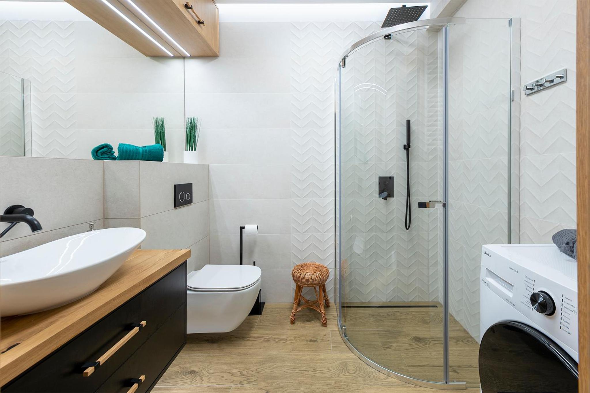 One-Bedroom Apartment - Photo 9