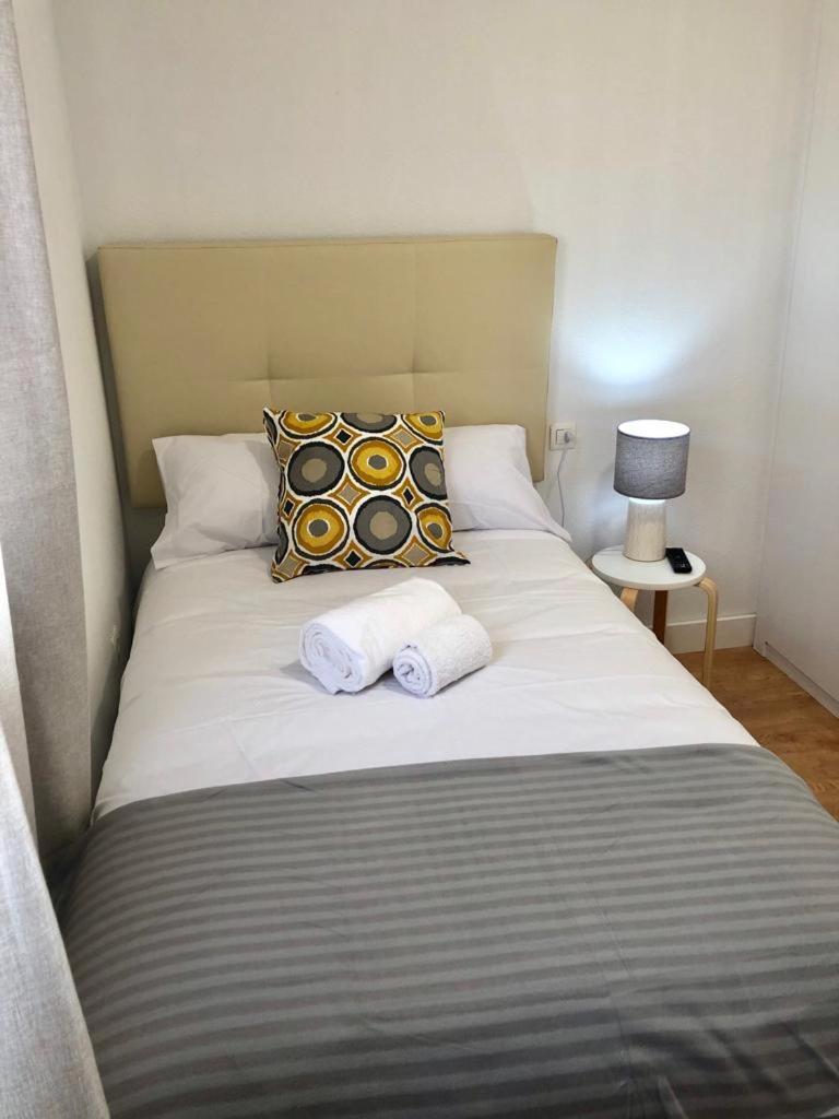 Apartment - Split Level - Photo 4