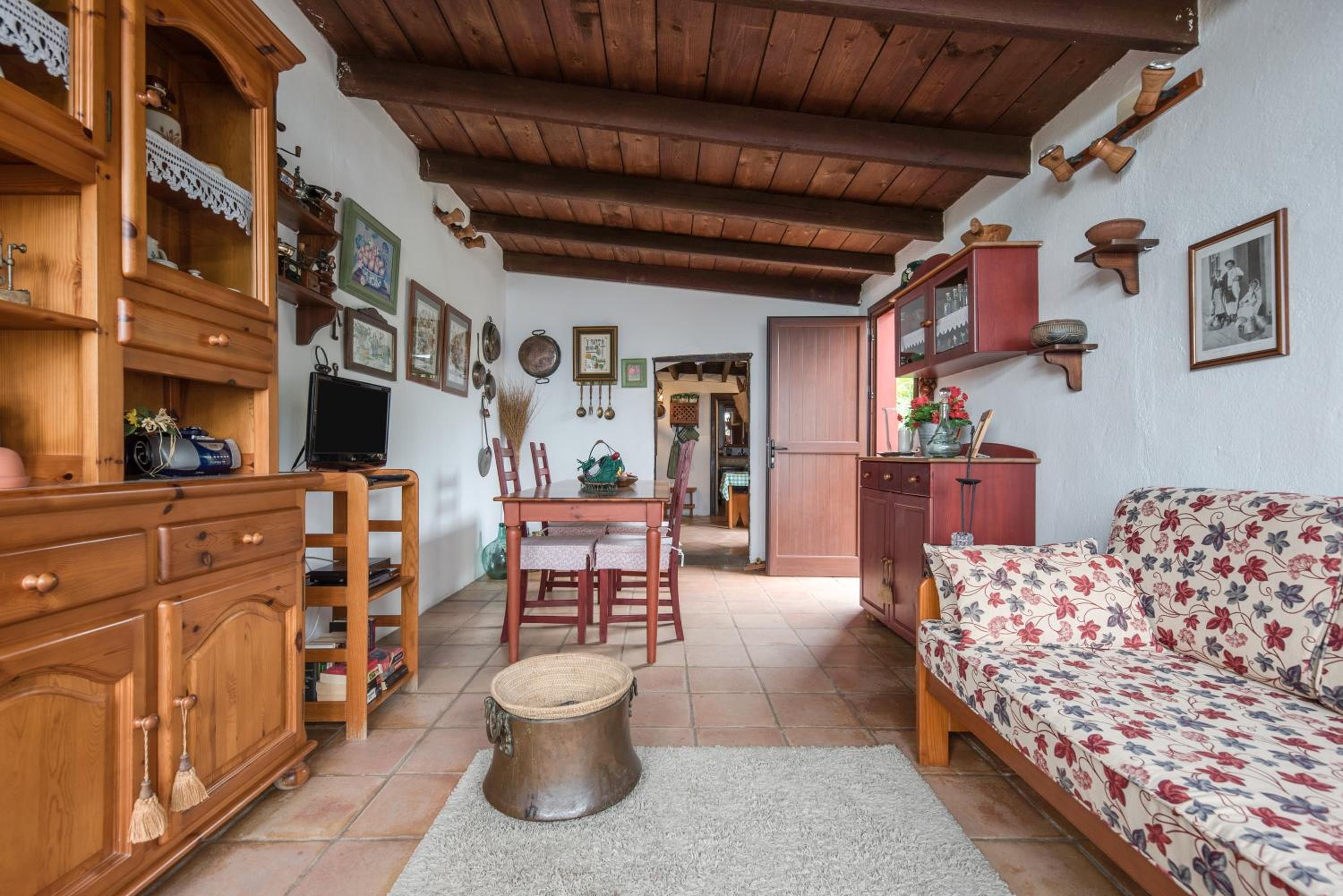 Villa with Sea View - Photo 1