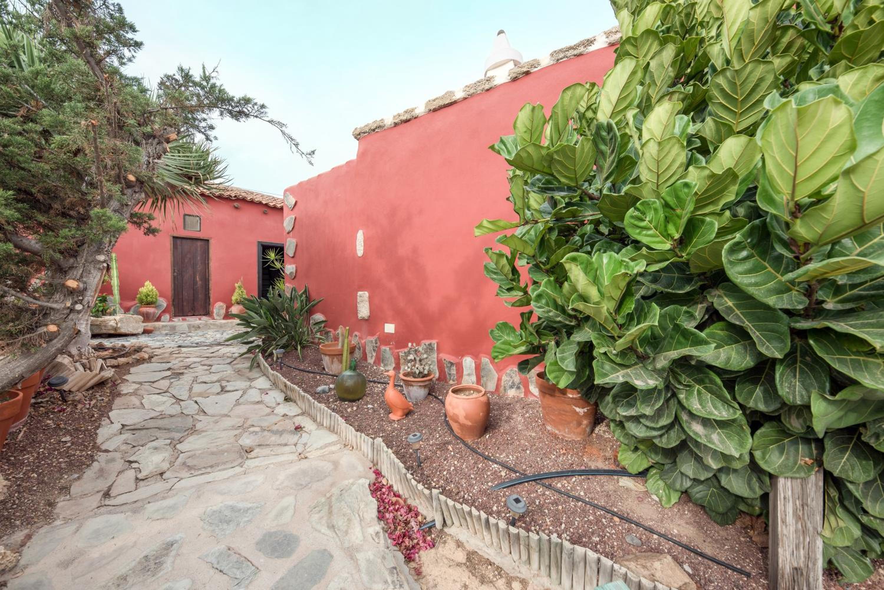 Villa with Sea View - Photo 23