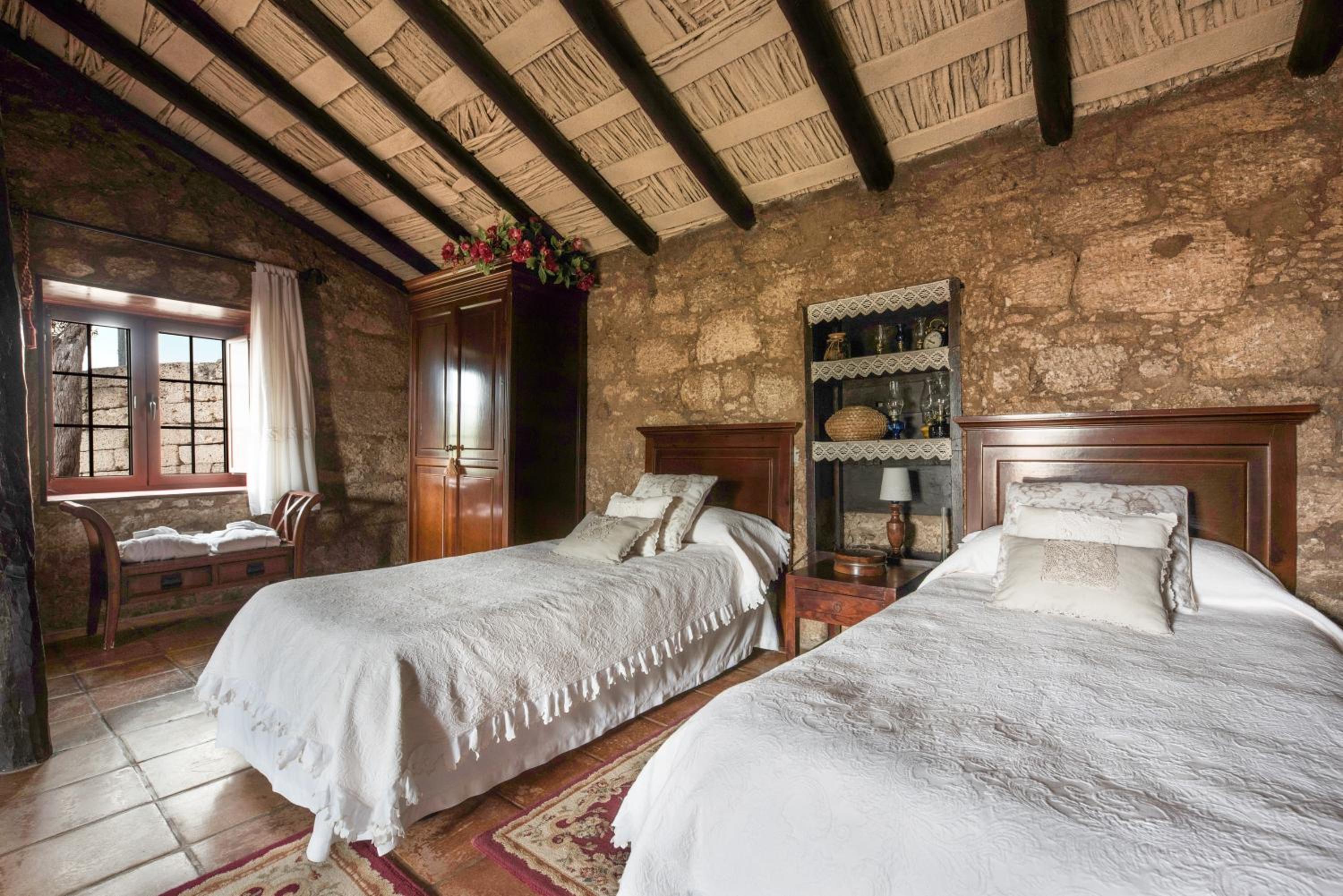 Villa with Sea View - Photo 11