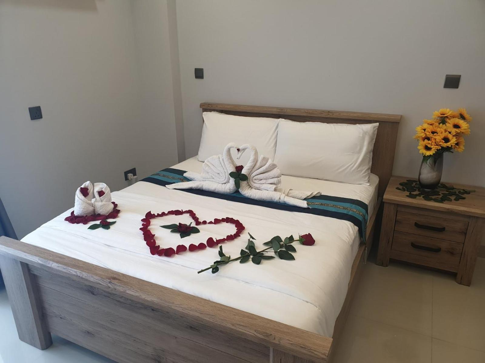 Double Room - Photo 3