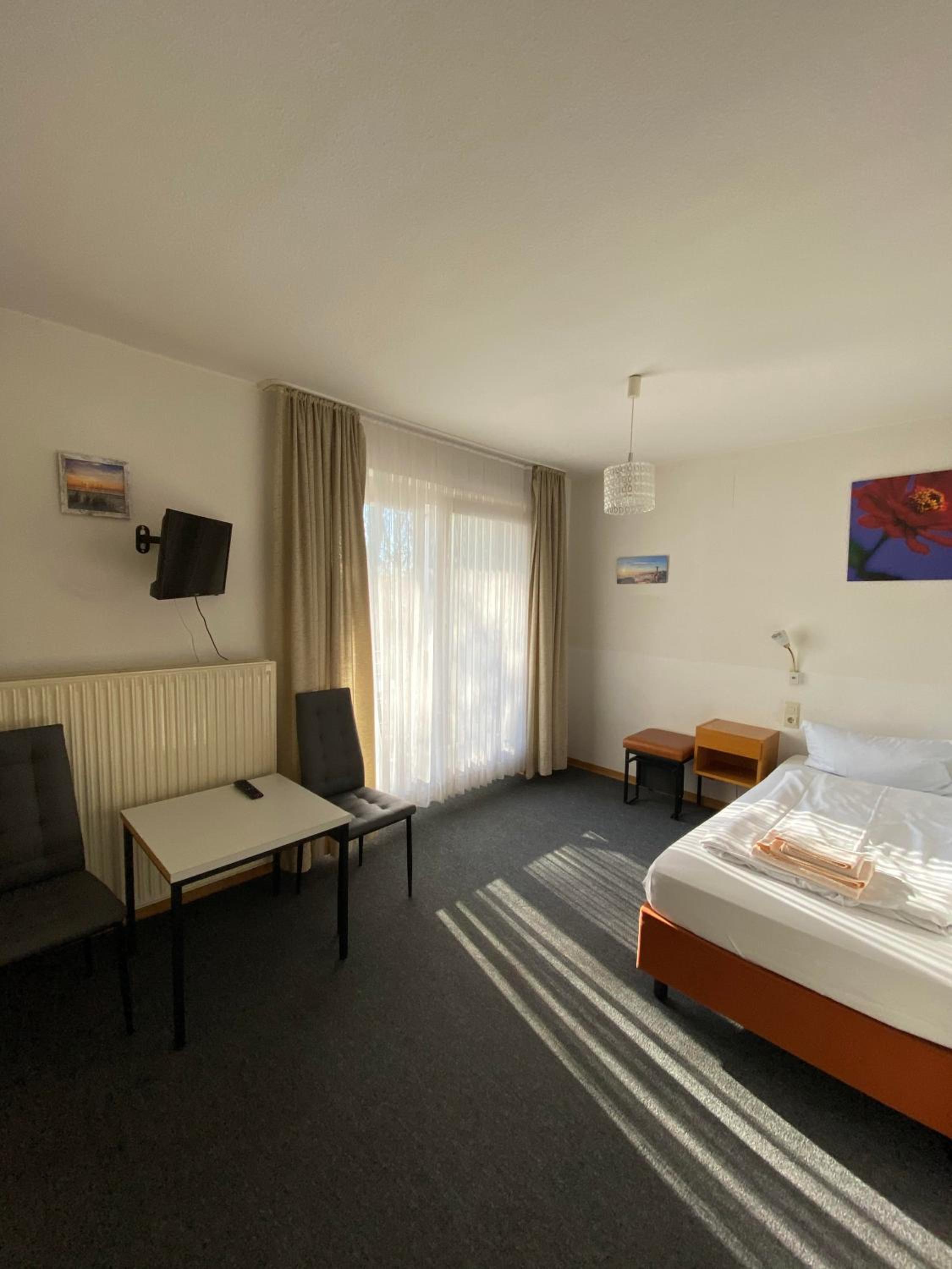 Single Room photo 3