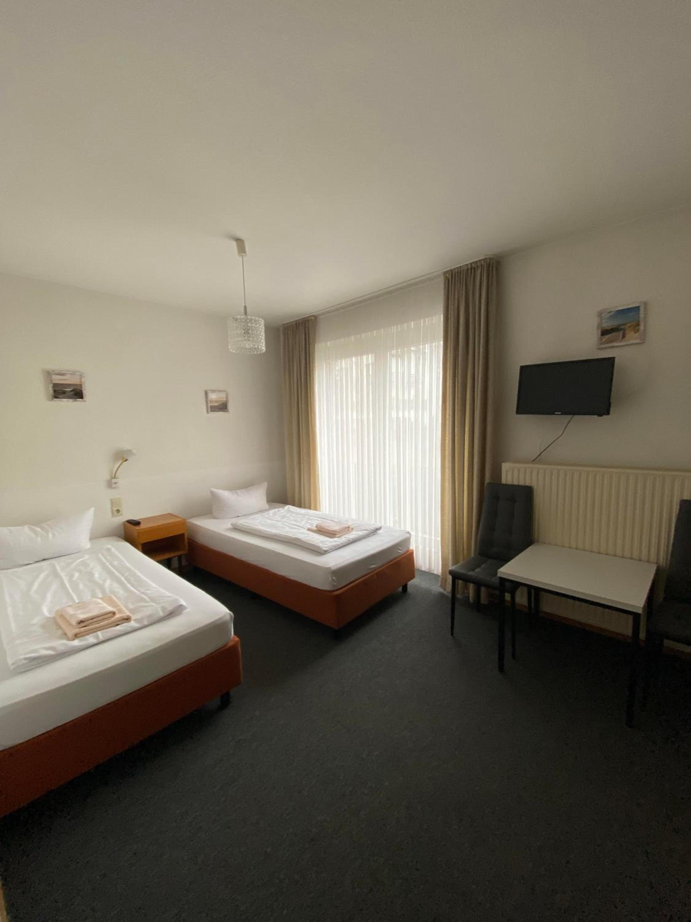 Twin Room with City View photo 1