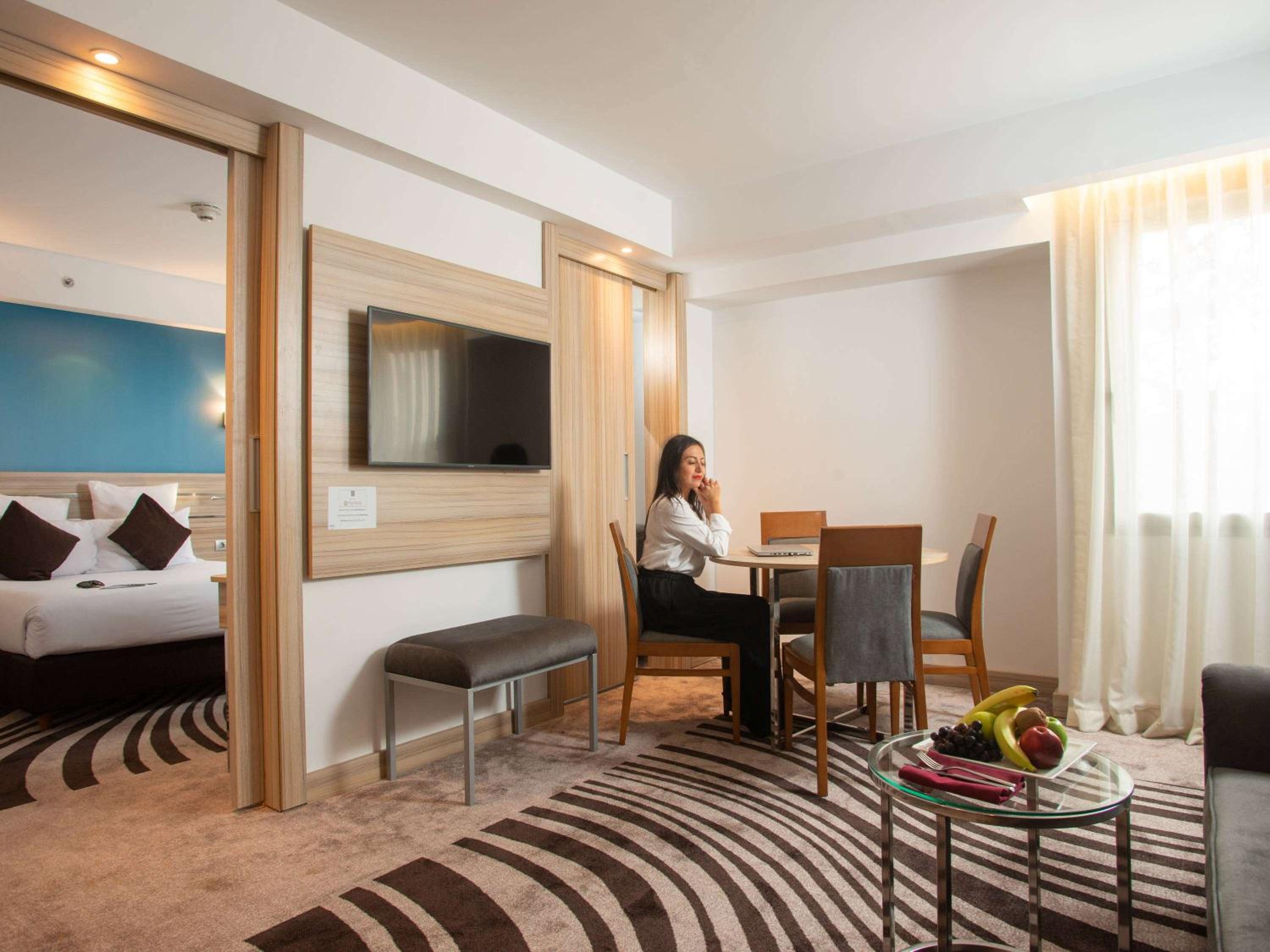 King Suite with Sofa