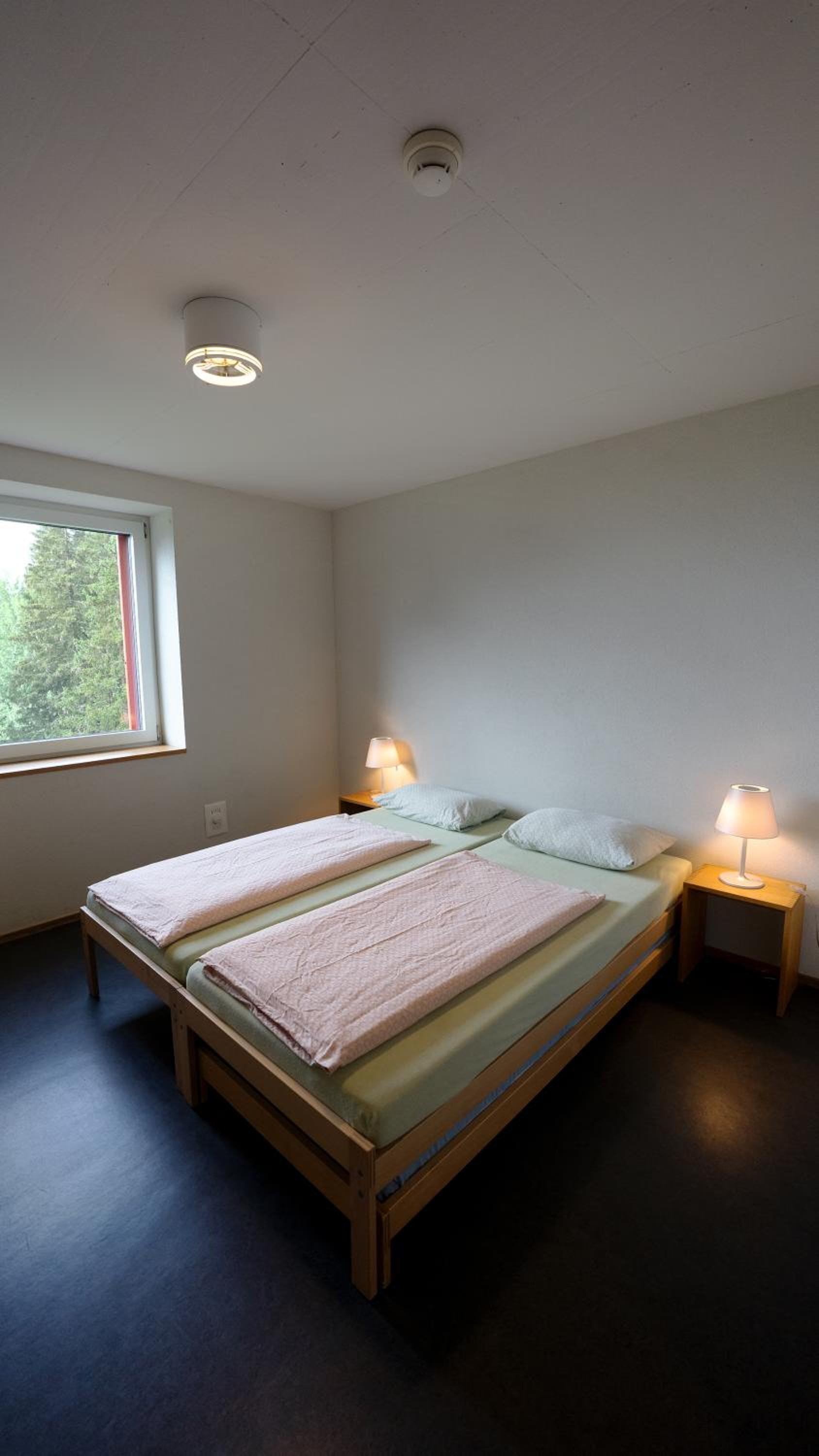 Single Room with Bathroom photo 1