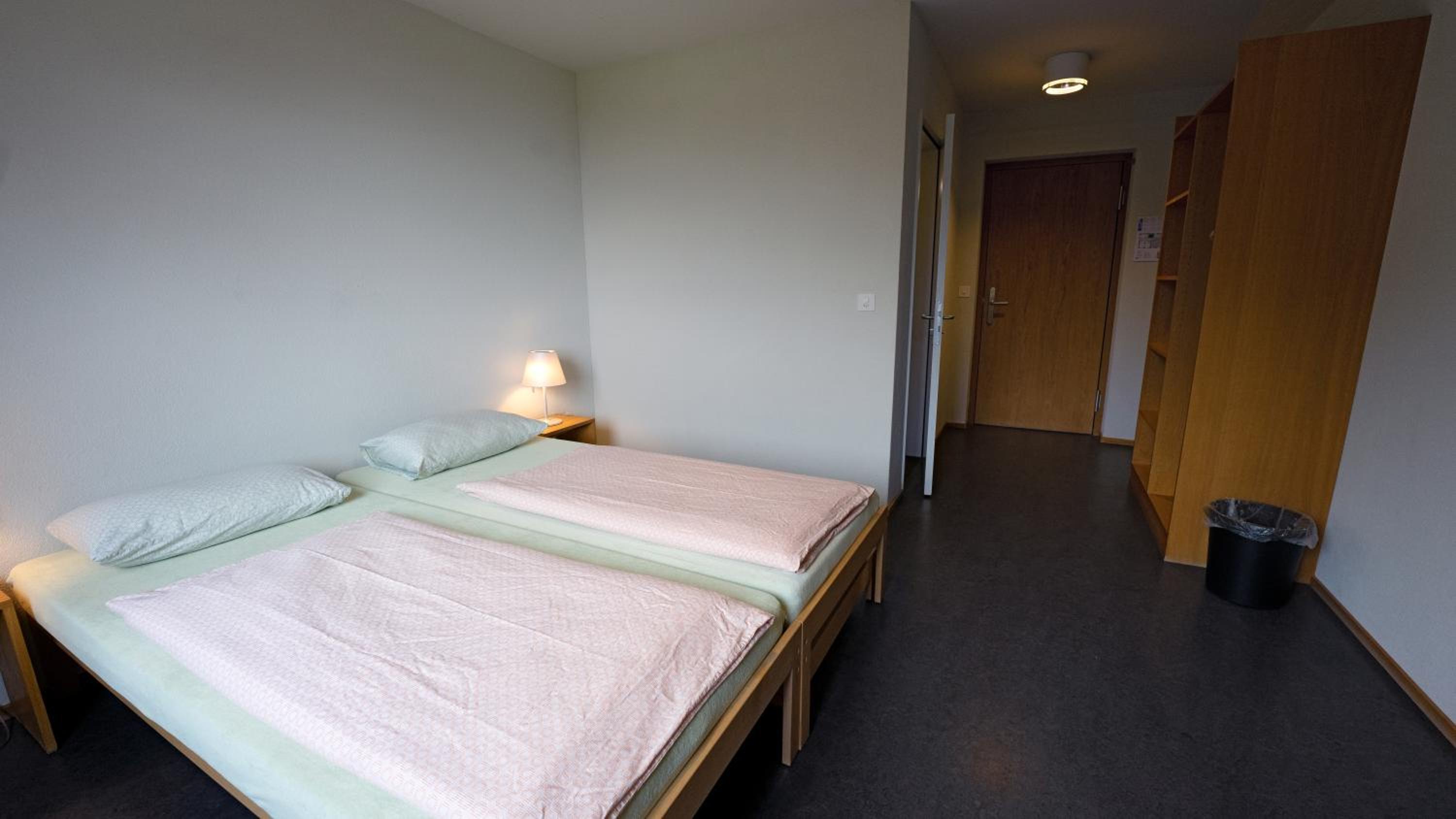 Single Room with Bathroom photo 3