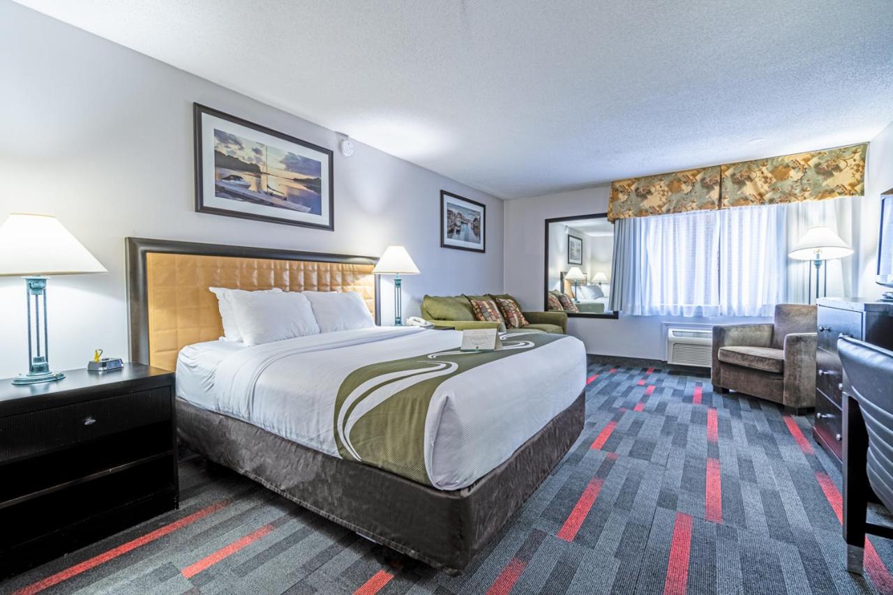 King Suite - Photo 4