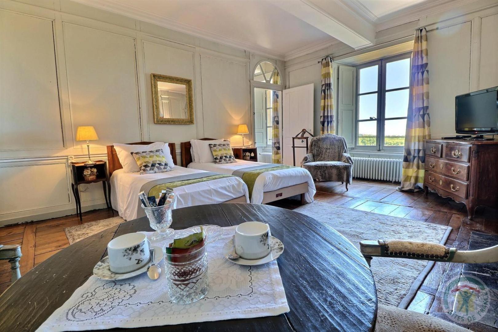 Suite photo 1