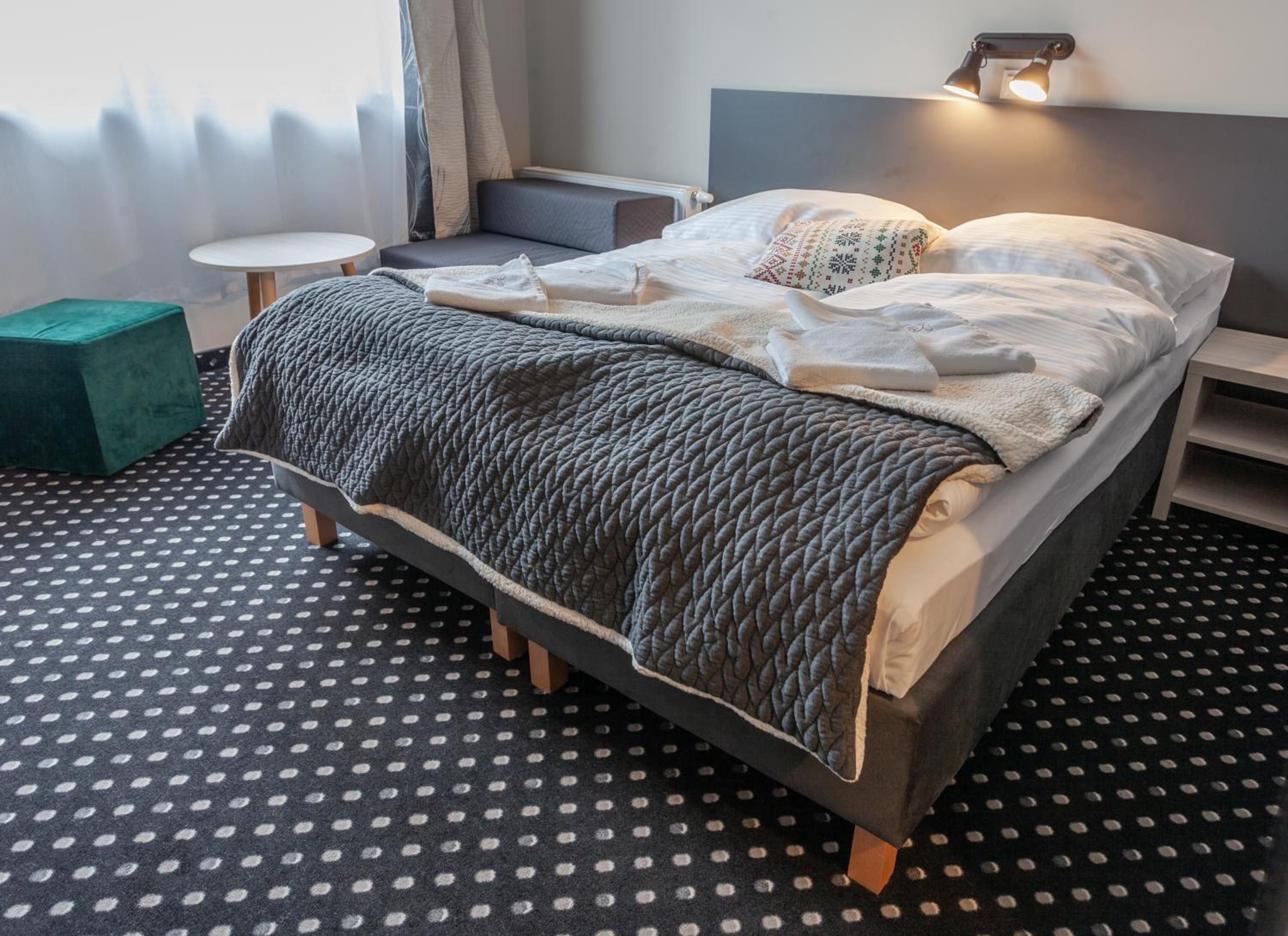 Double or Twin Room - Photo 4