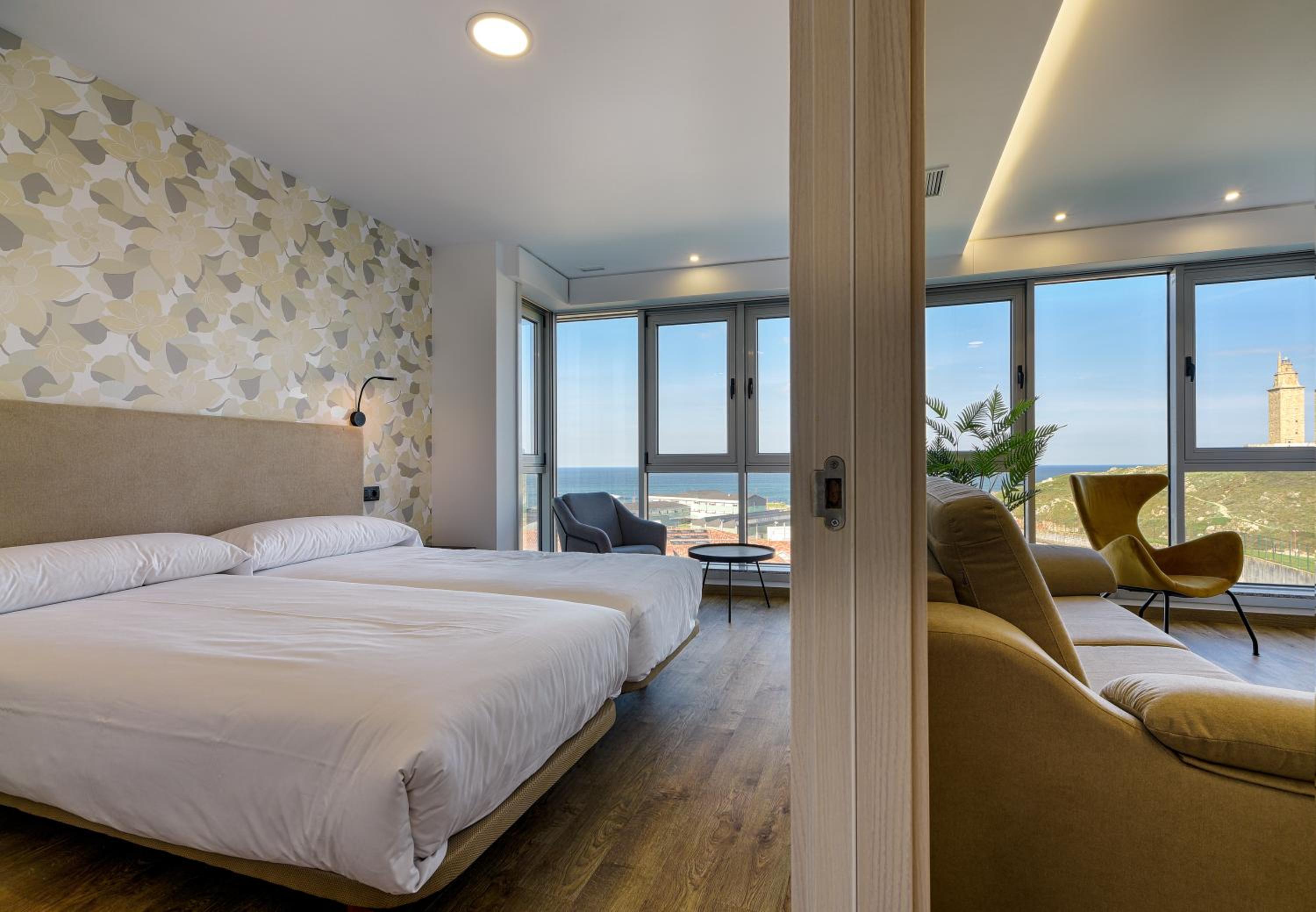Apartment with Sea View - Photo 1