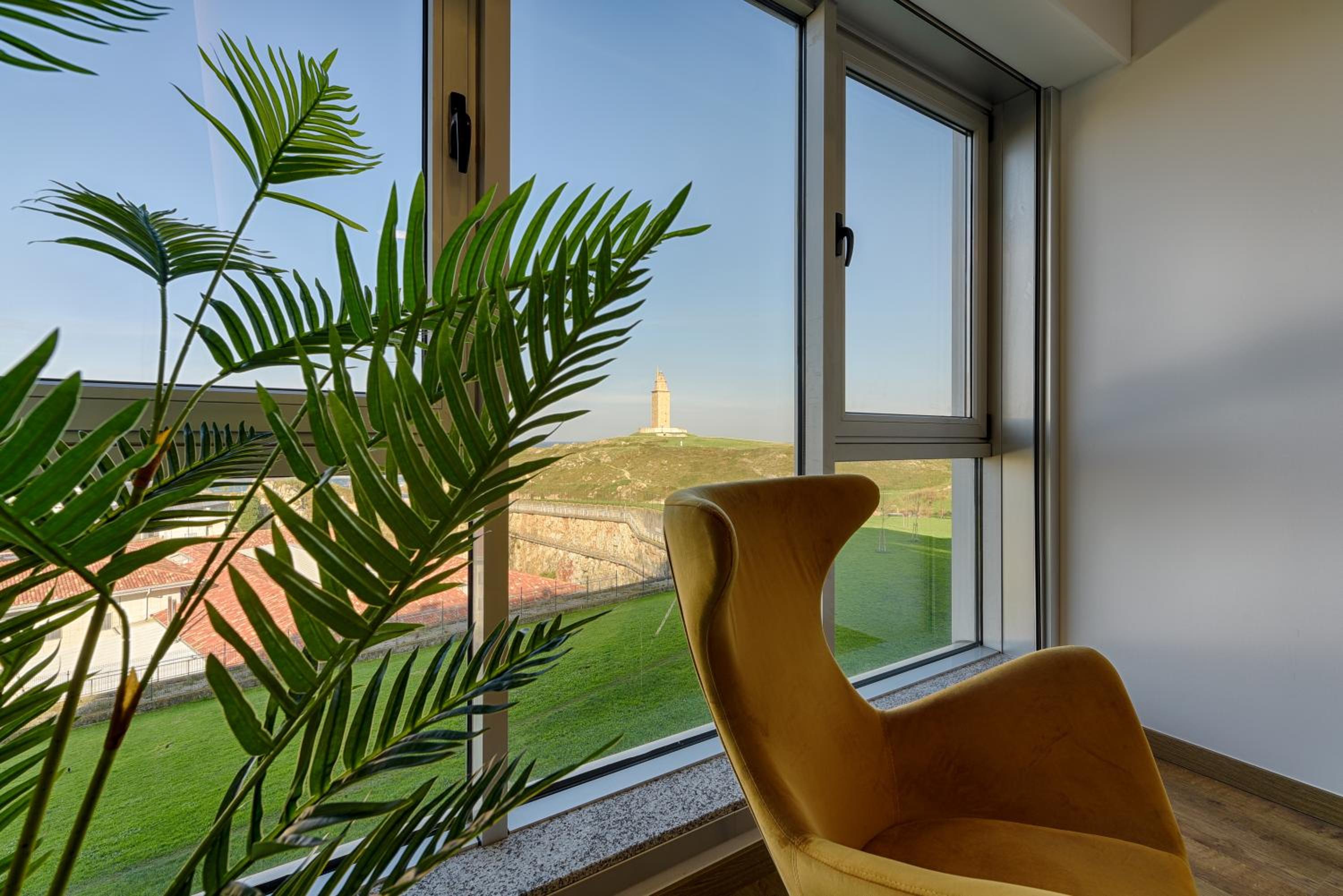 Apartment with Sea View - Photo 6