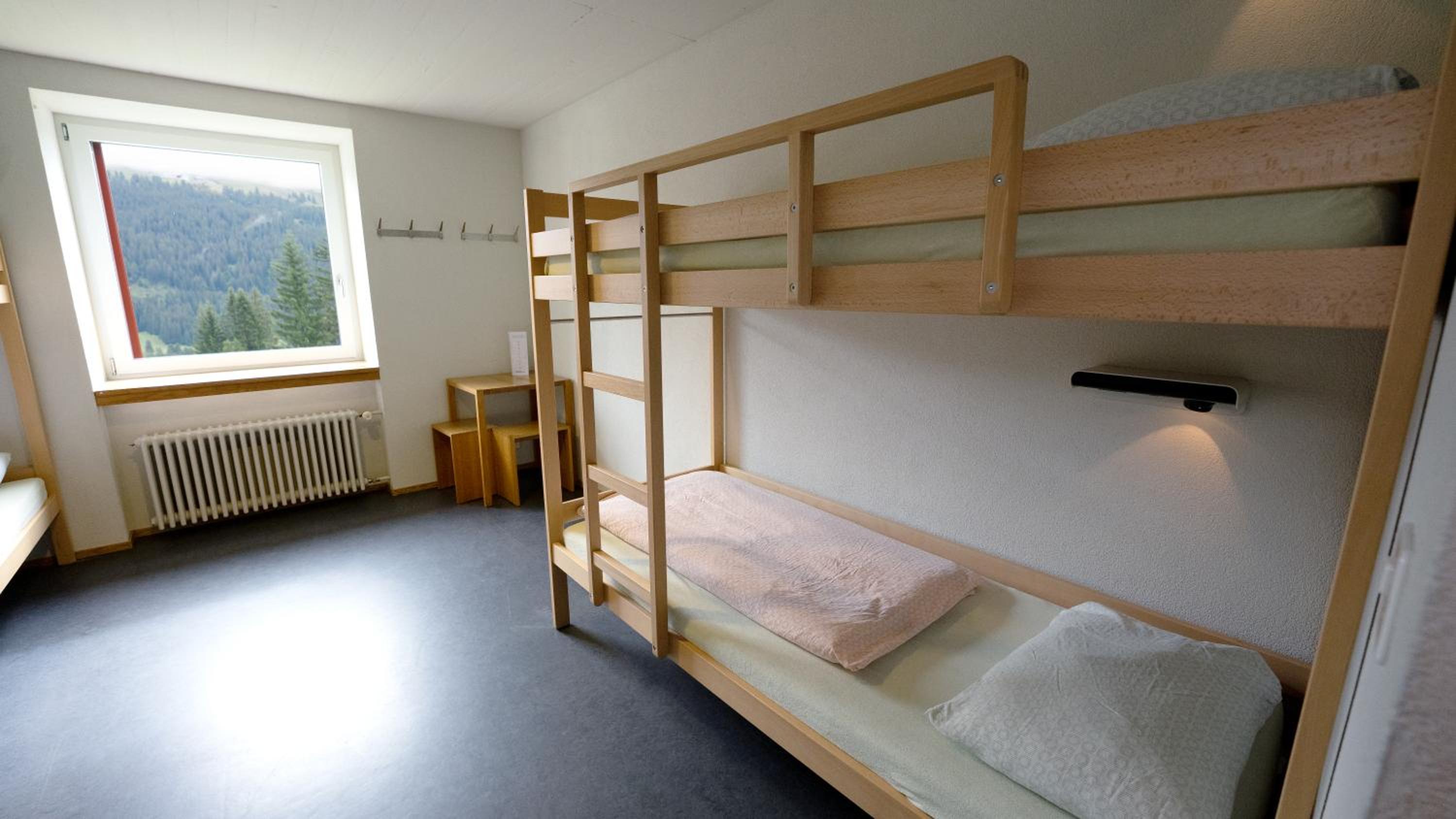 Sextuple Room with Shared Bathroom photo 3