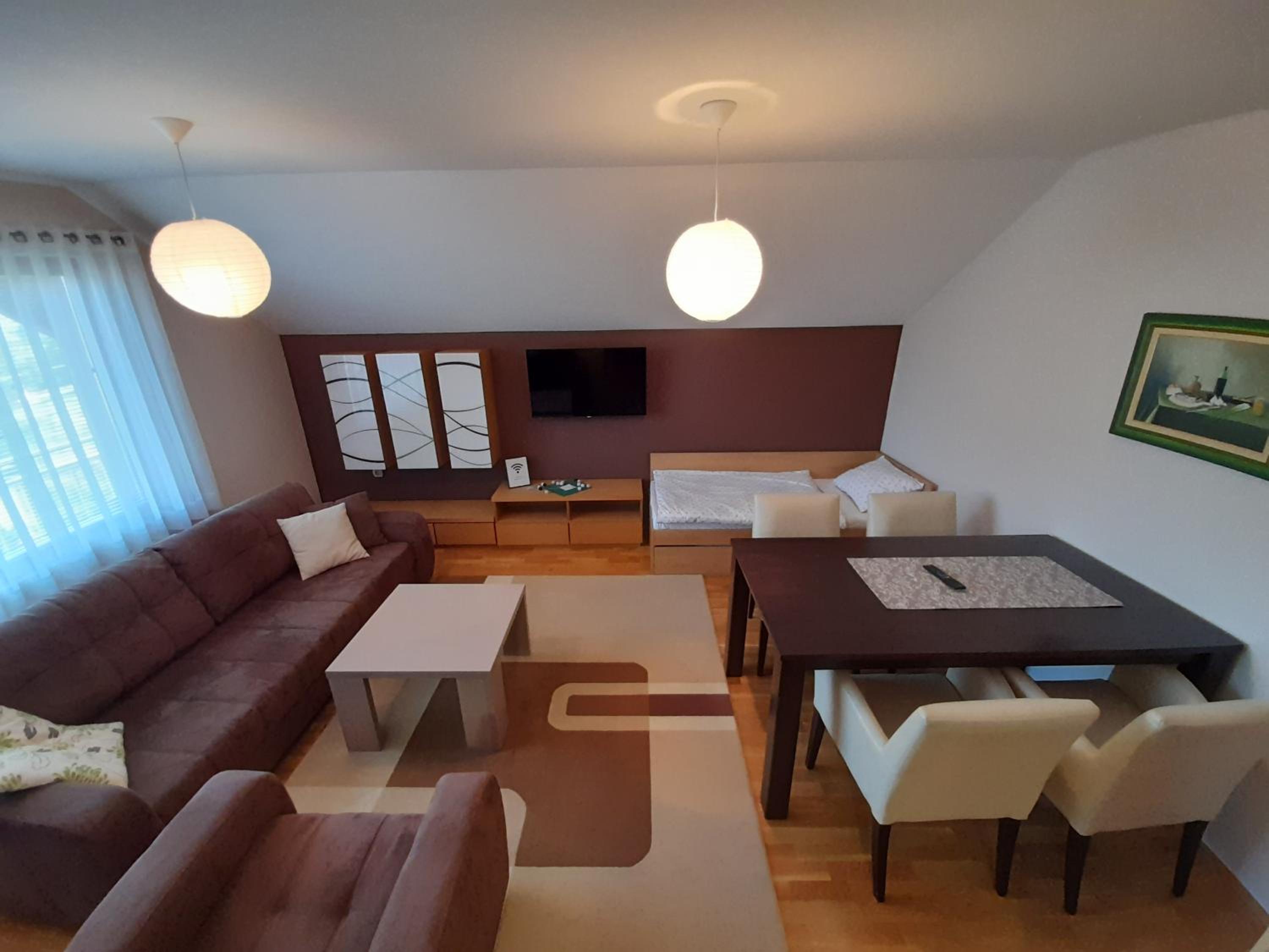Apartment with Balcony photo 1