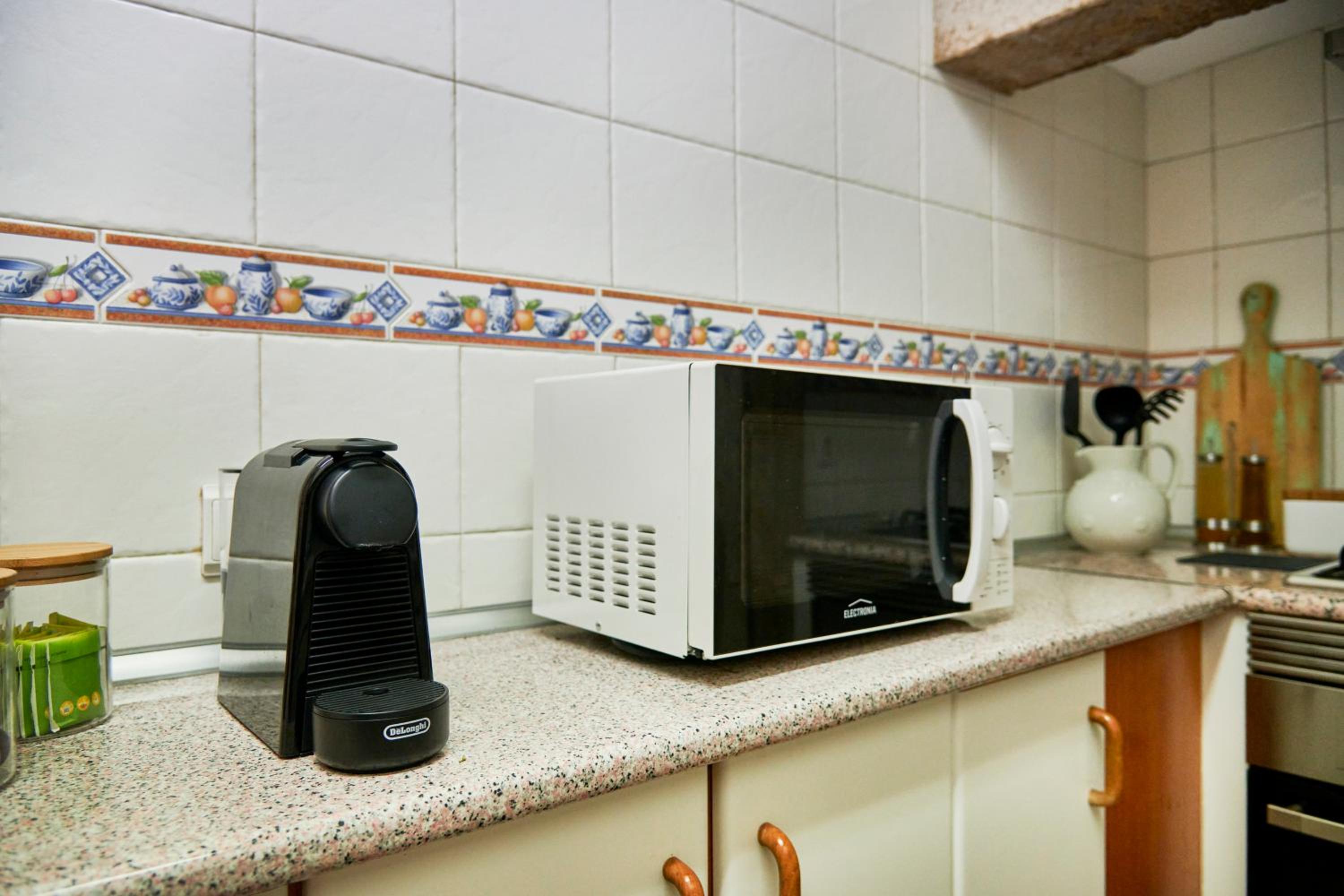 Two-Bedroom Apartment - Photo 9