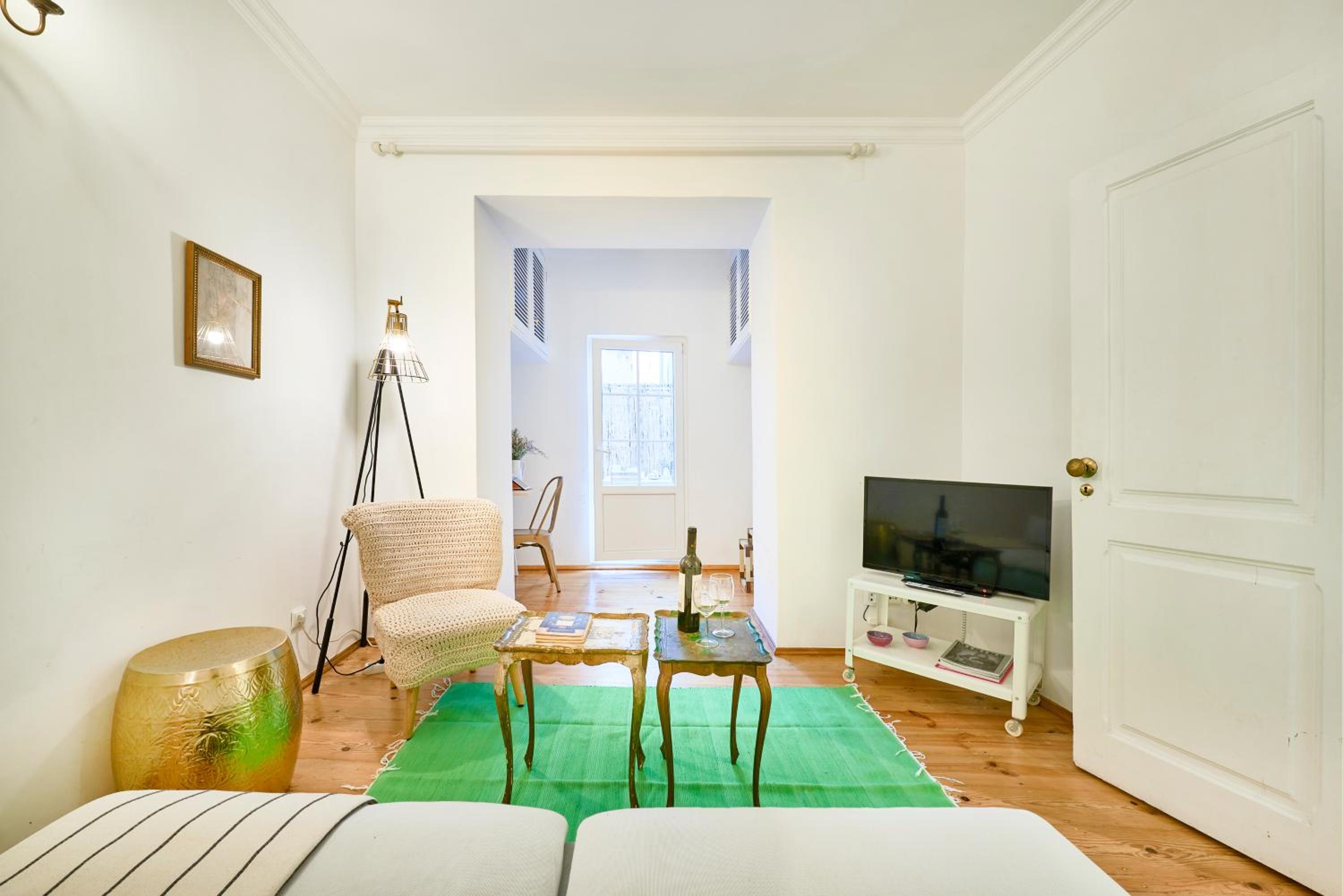Two-Bedroom Apartment - Photo 29
