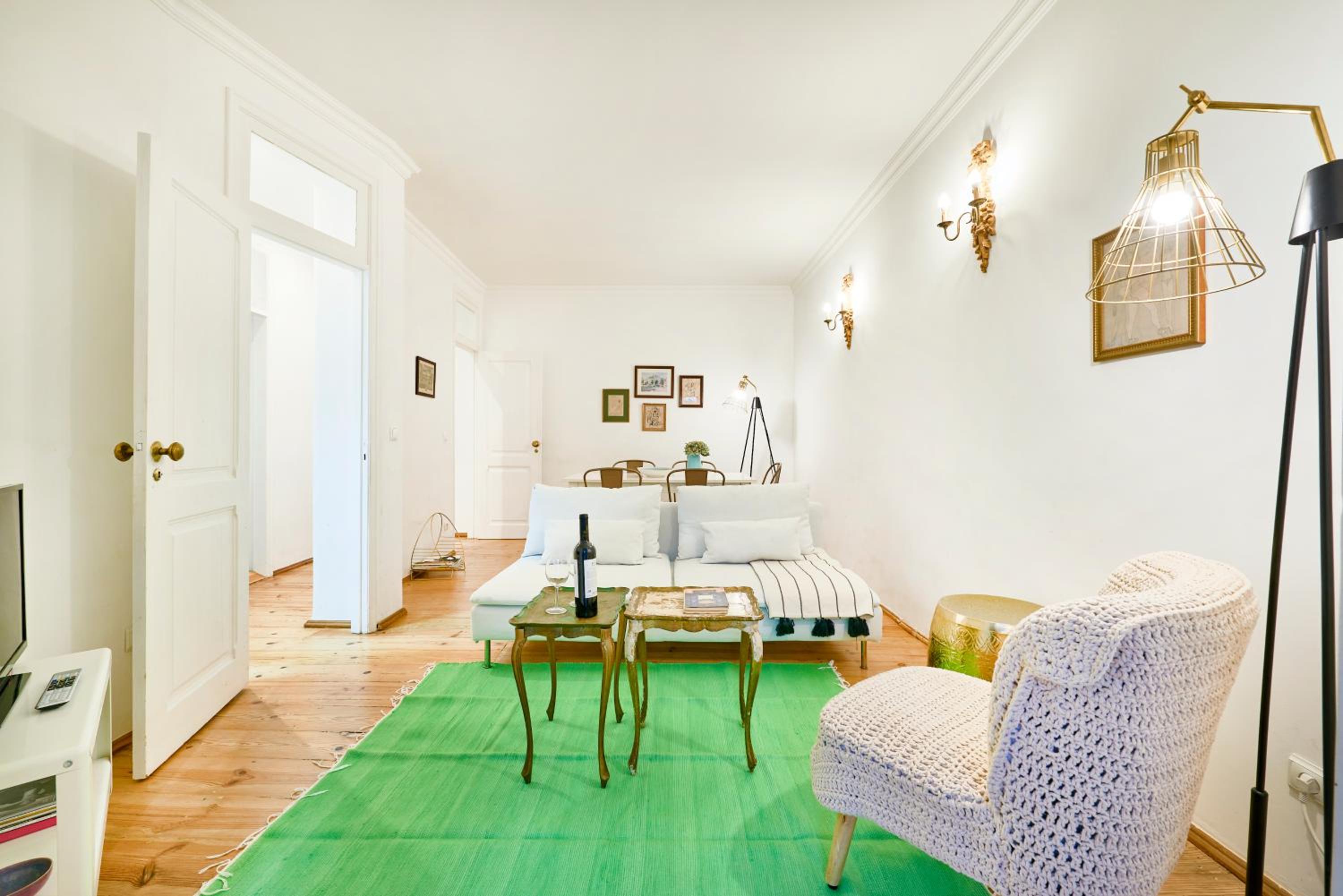 Two-Bedroom Apartment - Photo 30