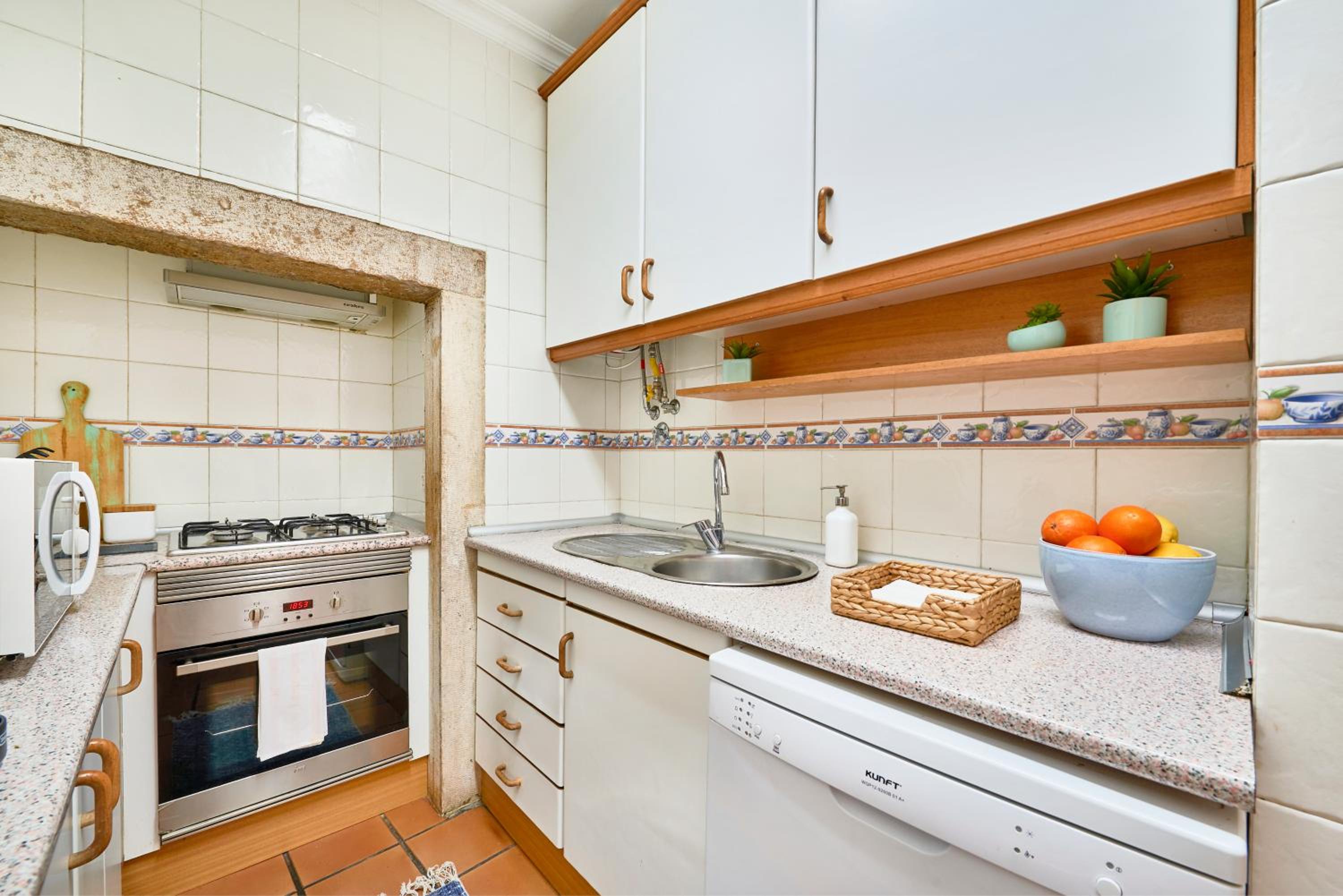 Two-Bedroom Apartment - Photo 43
