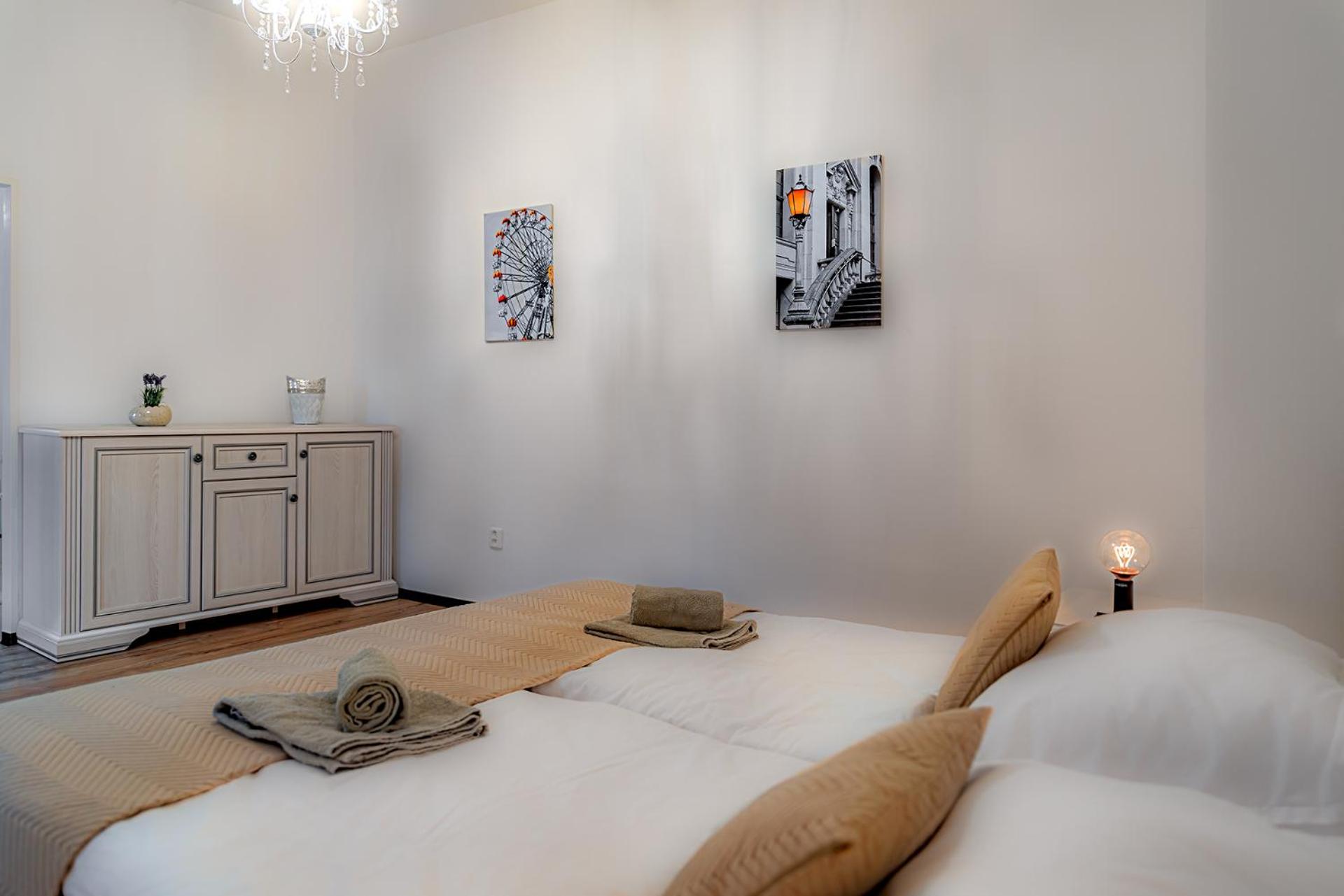 Deluxe Family Suite photo 3